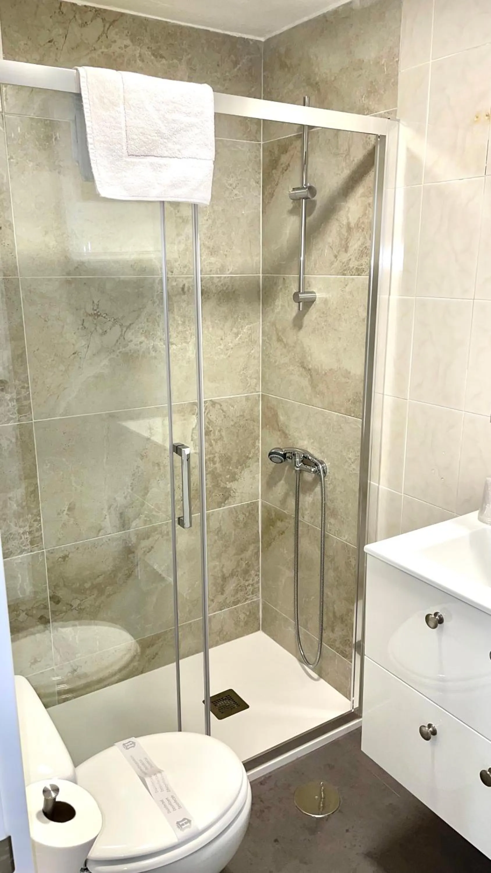 Bathroom in Hostal Gran Vía