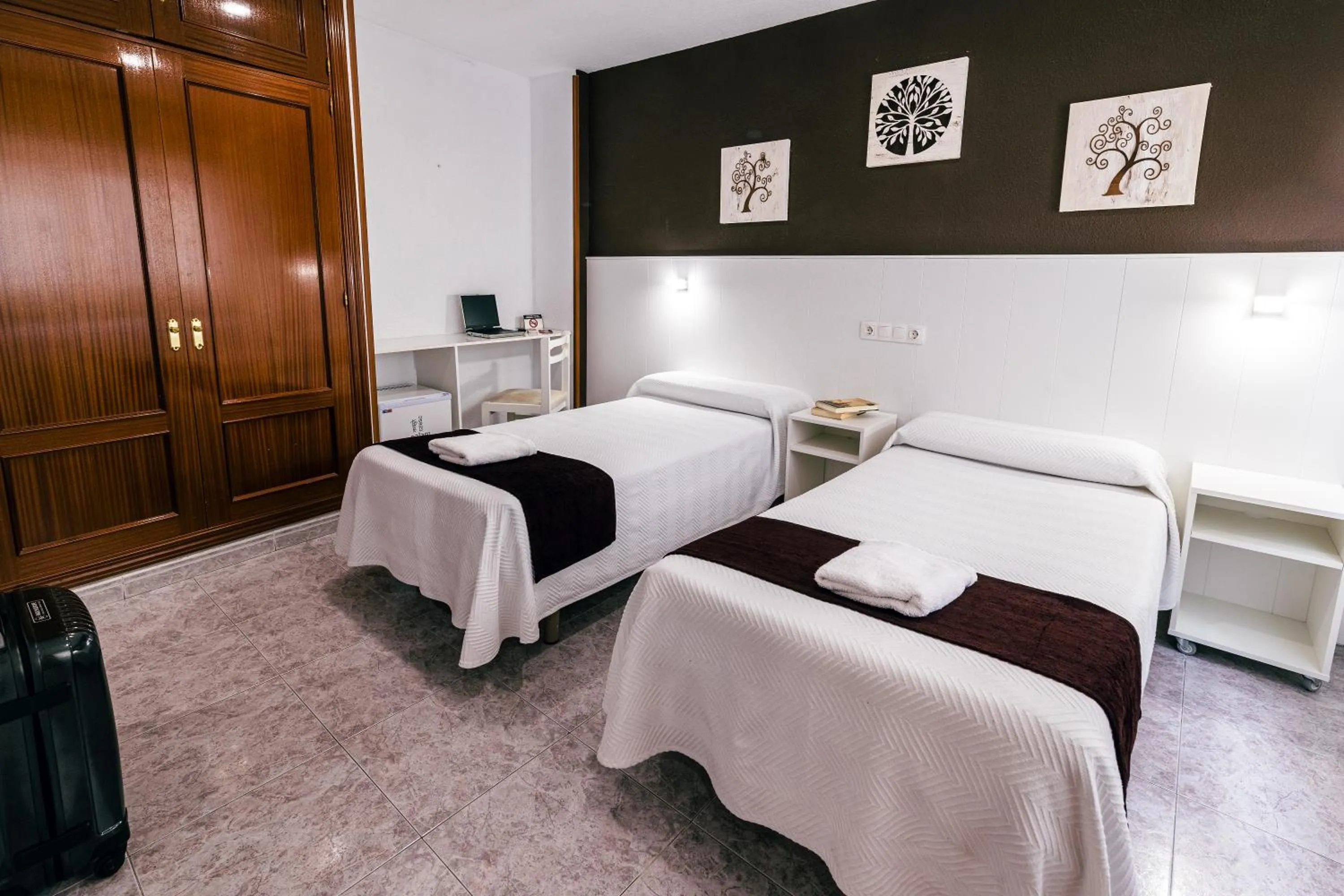 Bed in Hostal Gran Vía