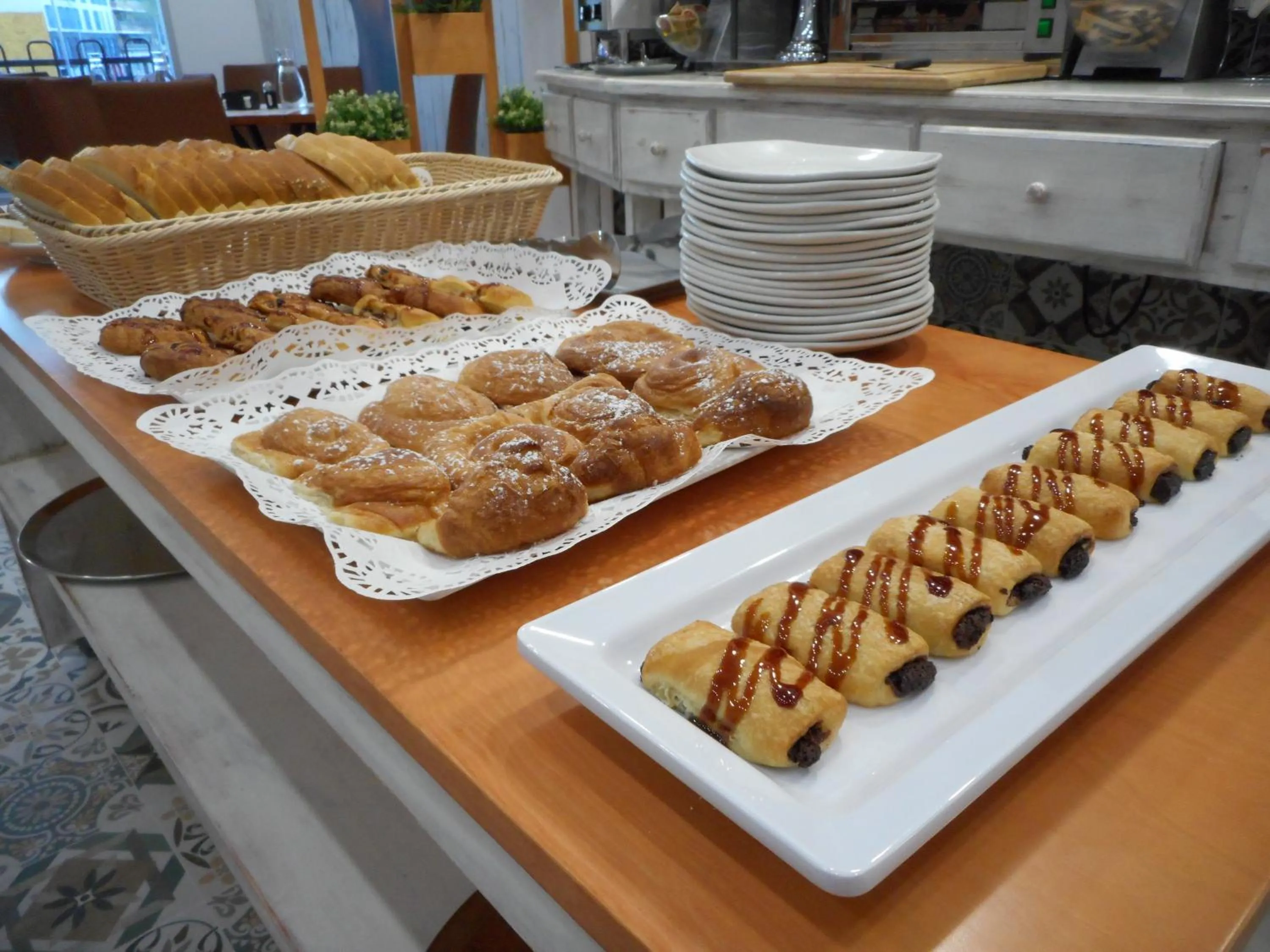 Food and drinks in Hostal Gran Vía