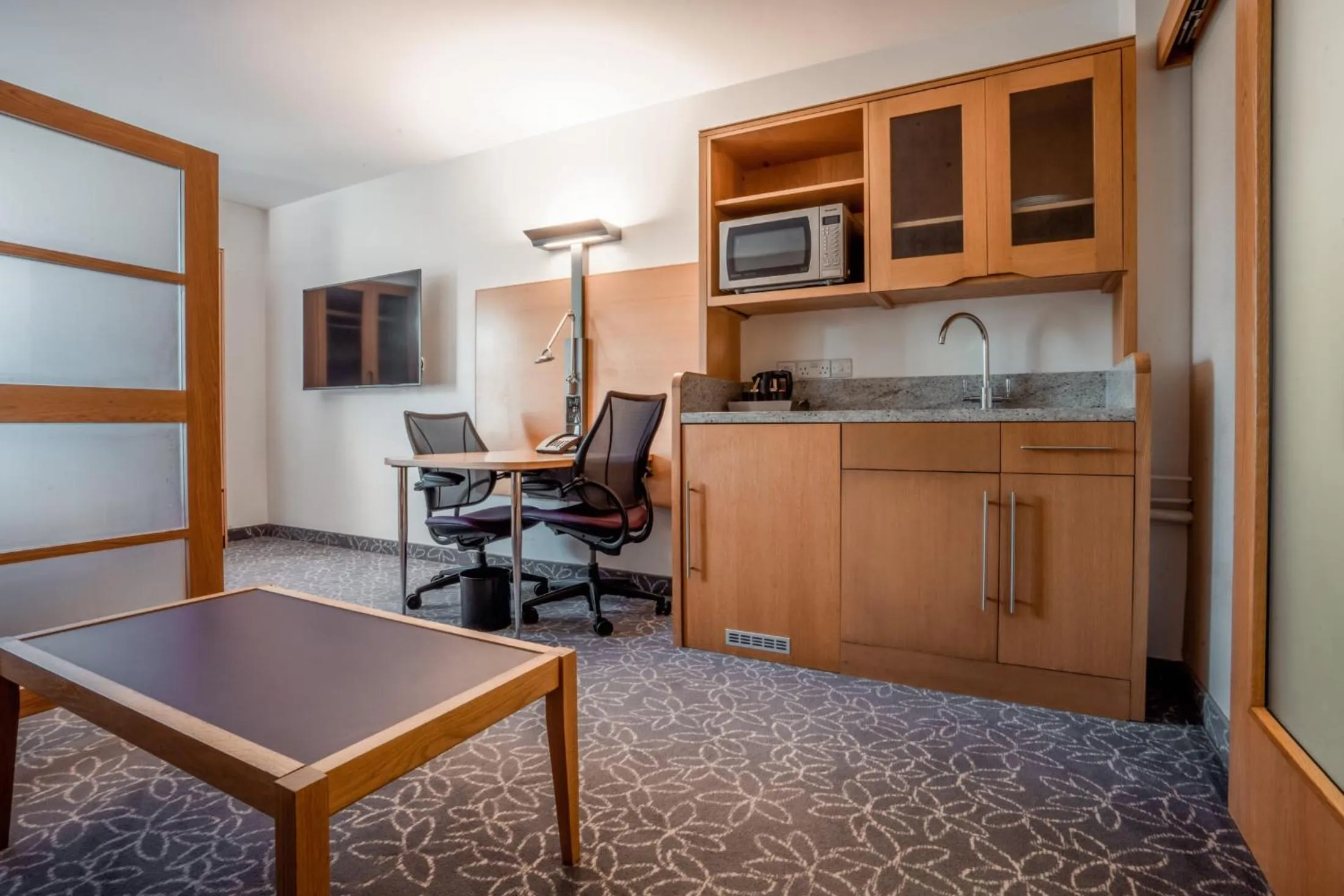 Kitchen or kitchenette in Club Quarters Hotel Covent Garden Holborn, London