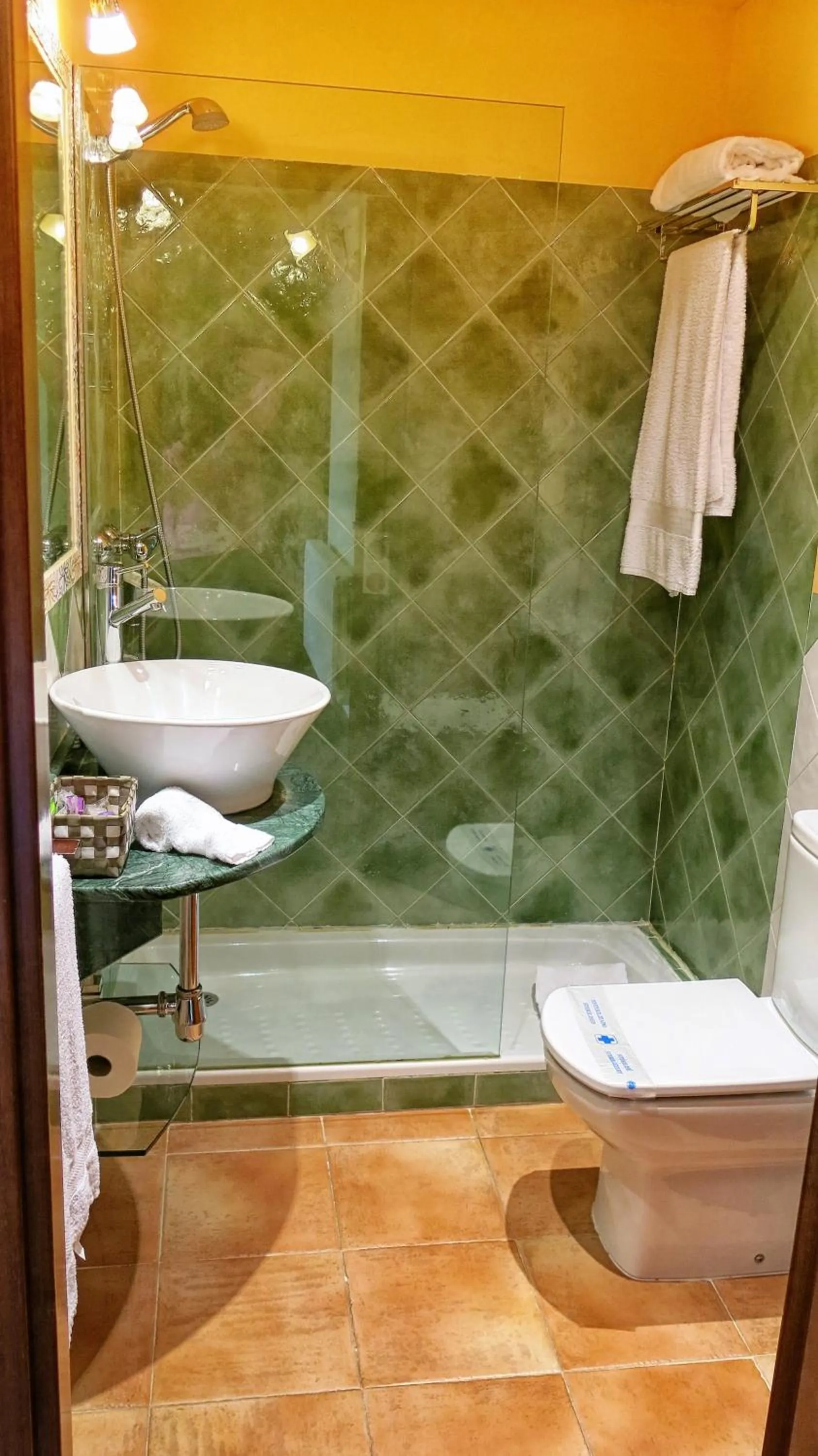 Bathroom in Hotel Valle del Silencio