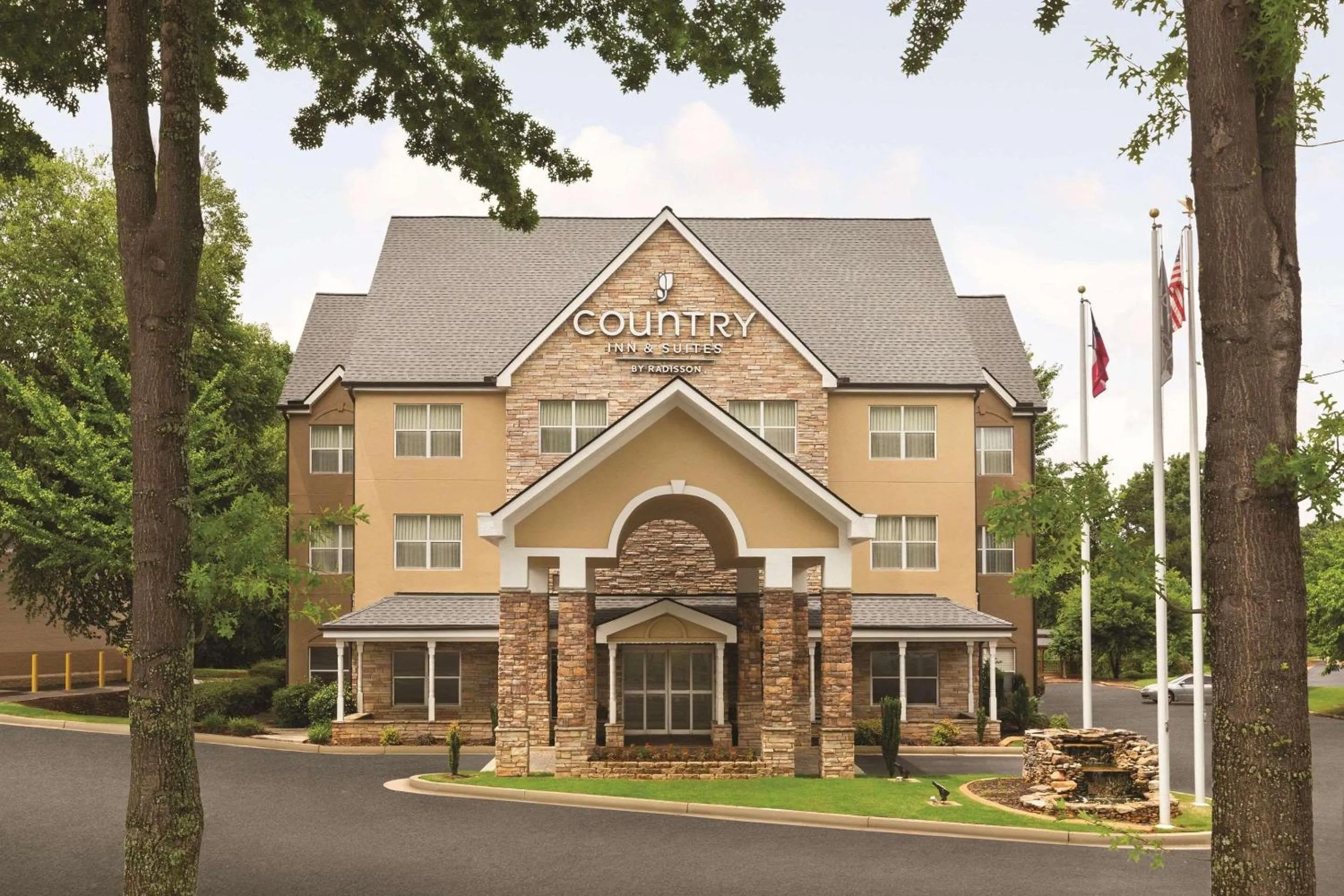 Property building in Country Inn & Suites by Radisson, Lawrenceville, GA