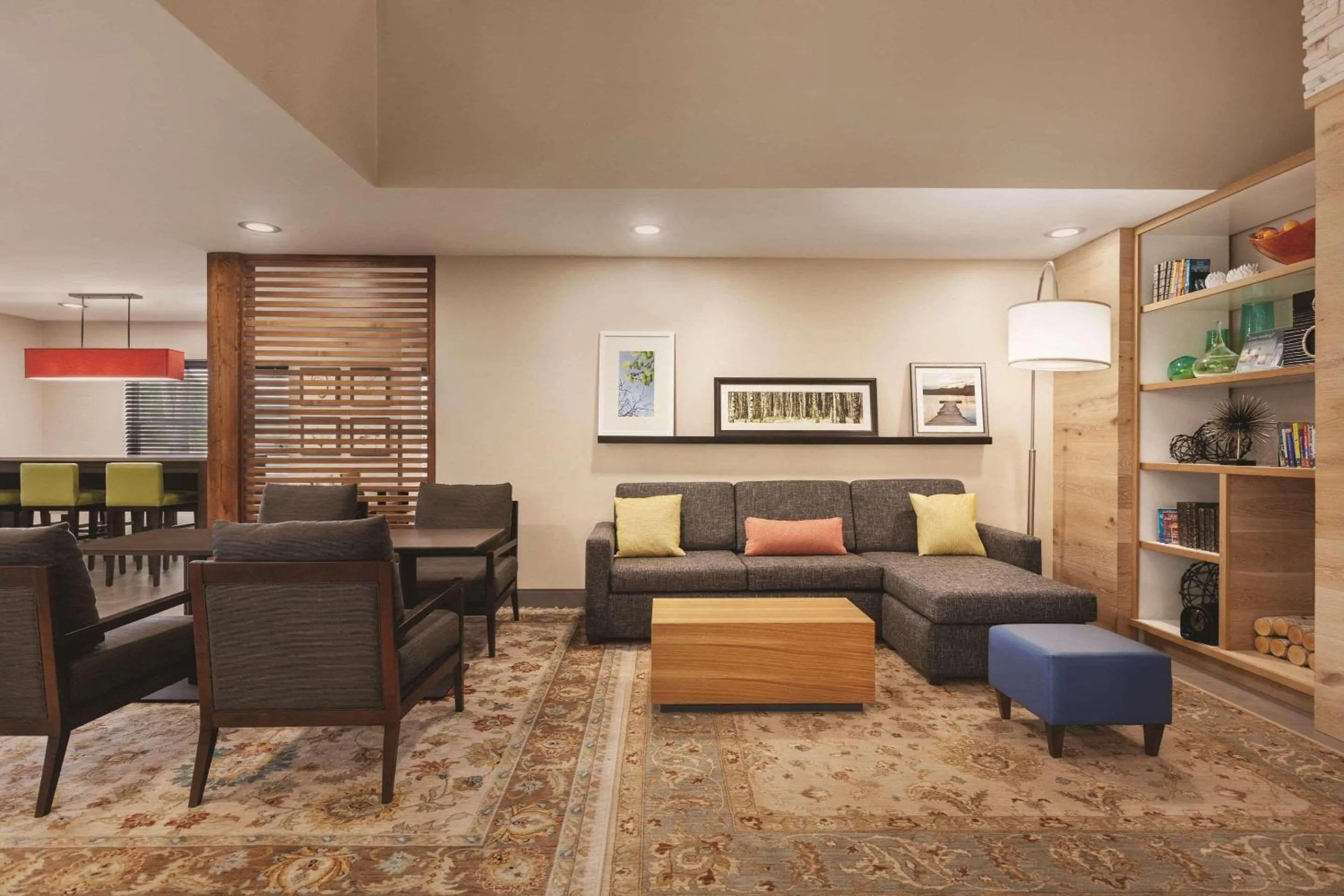 Lobby or reception in Country Inn & Suites by Radisson, Lawrenceville, GA