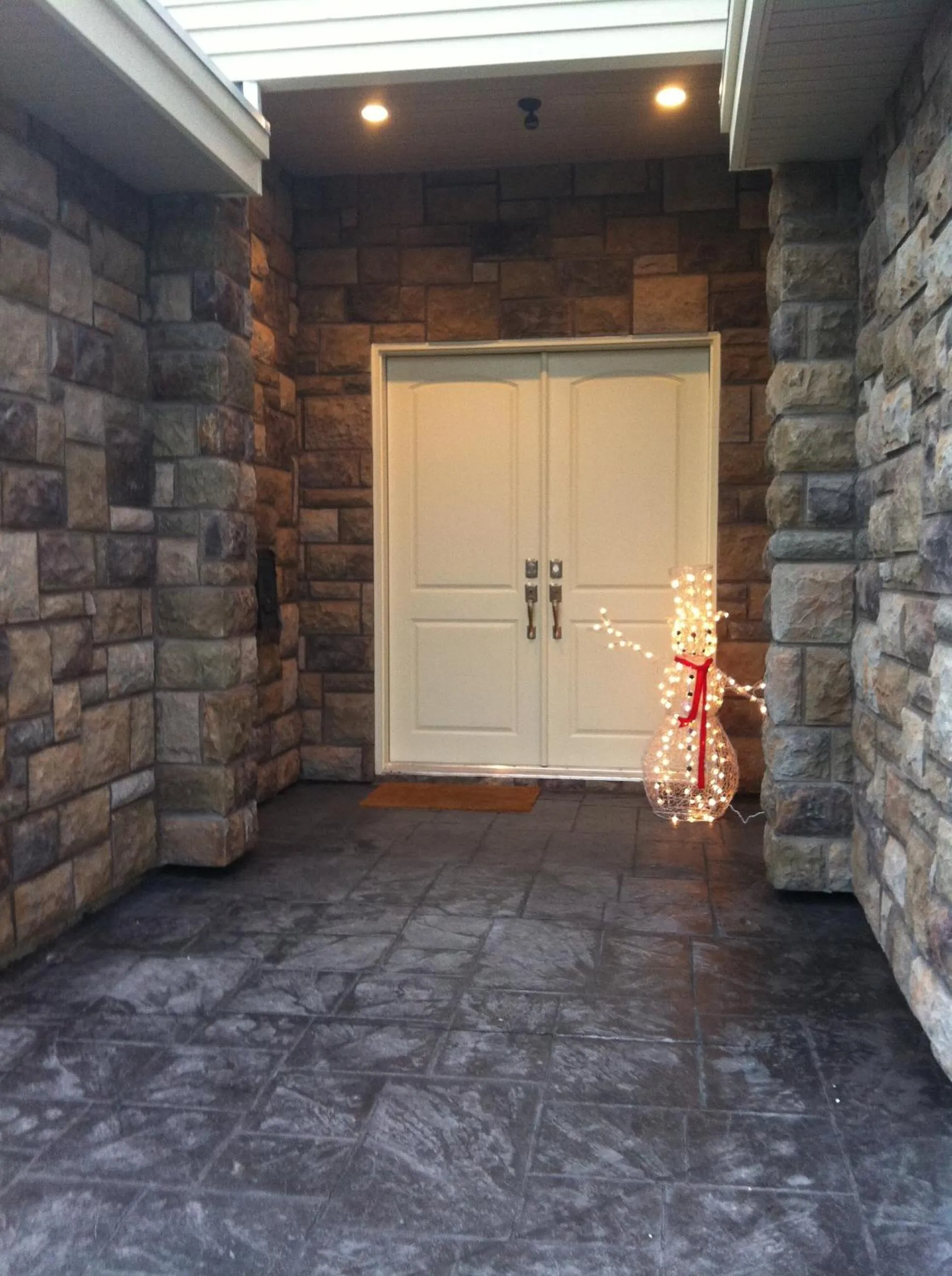 Facade/entrance in Imperial House