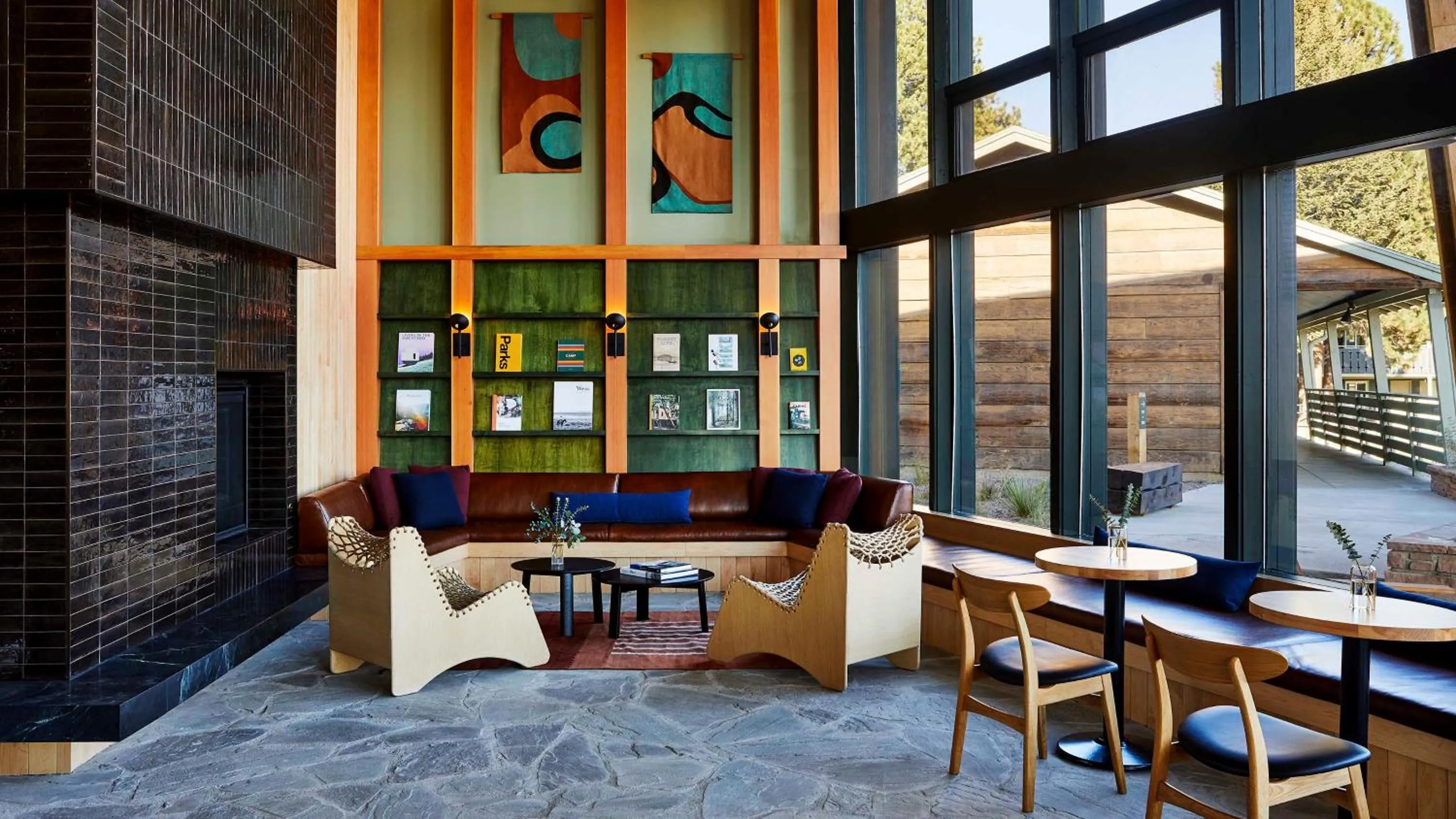 Lobby or reception in Trailborn Rocky Mountains