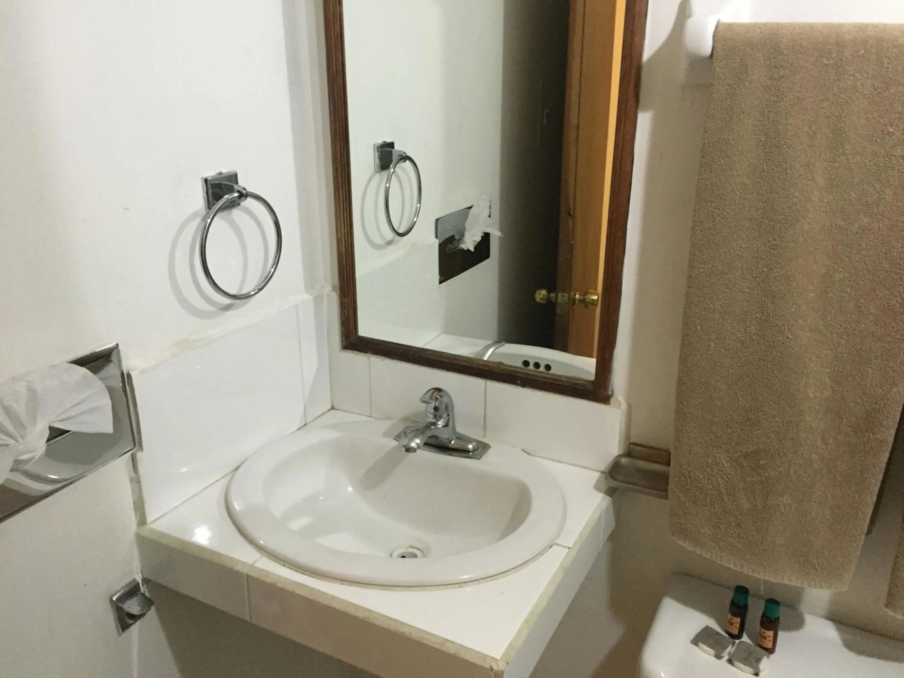 Bathroom in Meson de la Merced