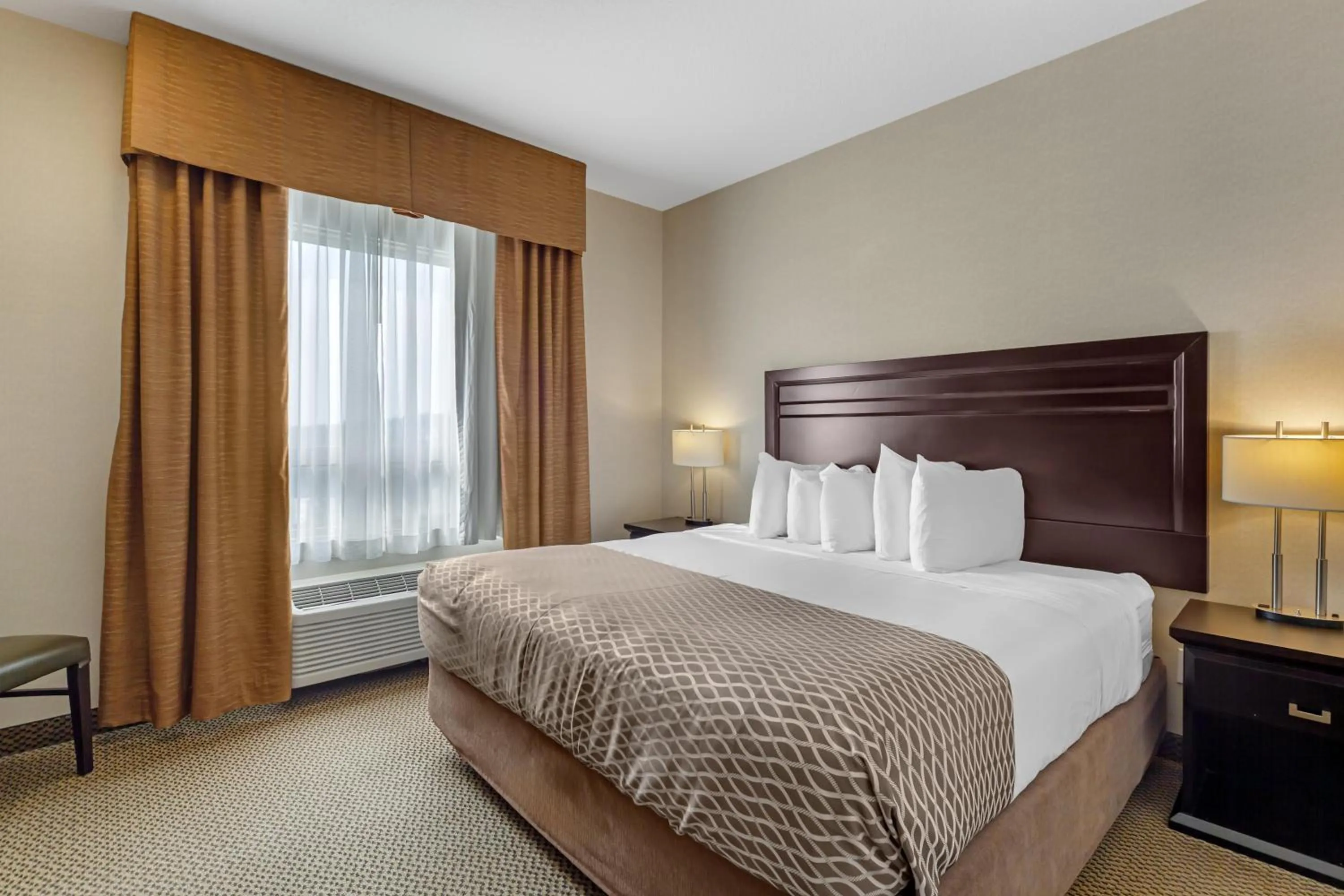 Bedroom, Bed in Best Western Plus St Albert