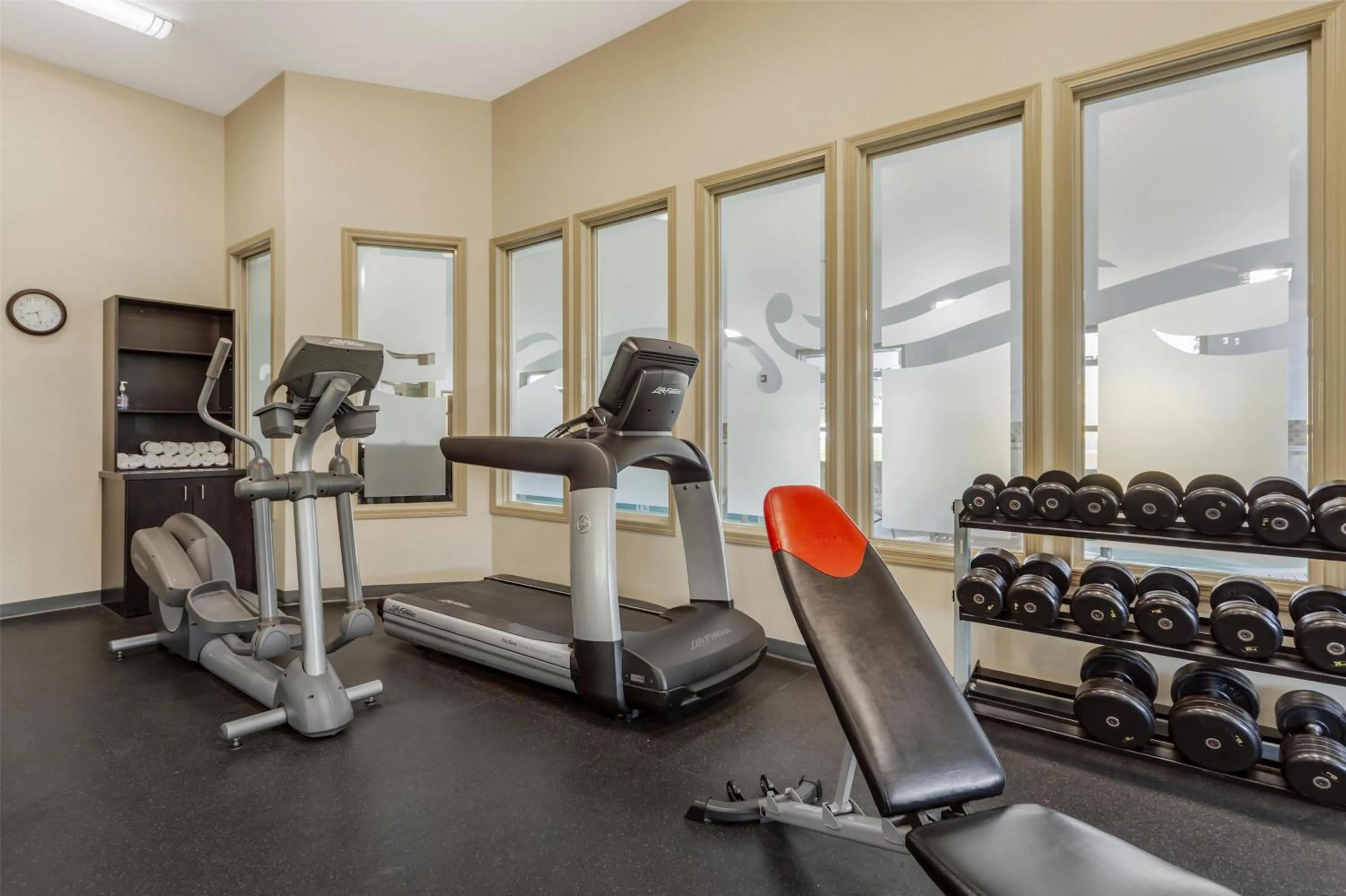 Fitness centre/facilities in Best Western Wainwright Inn & Suites