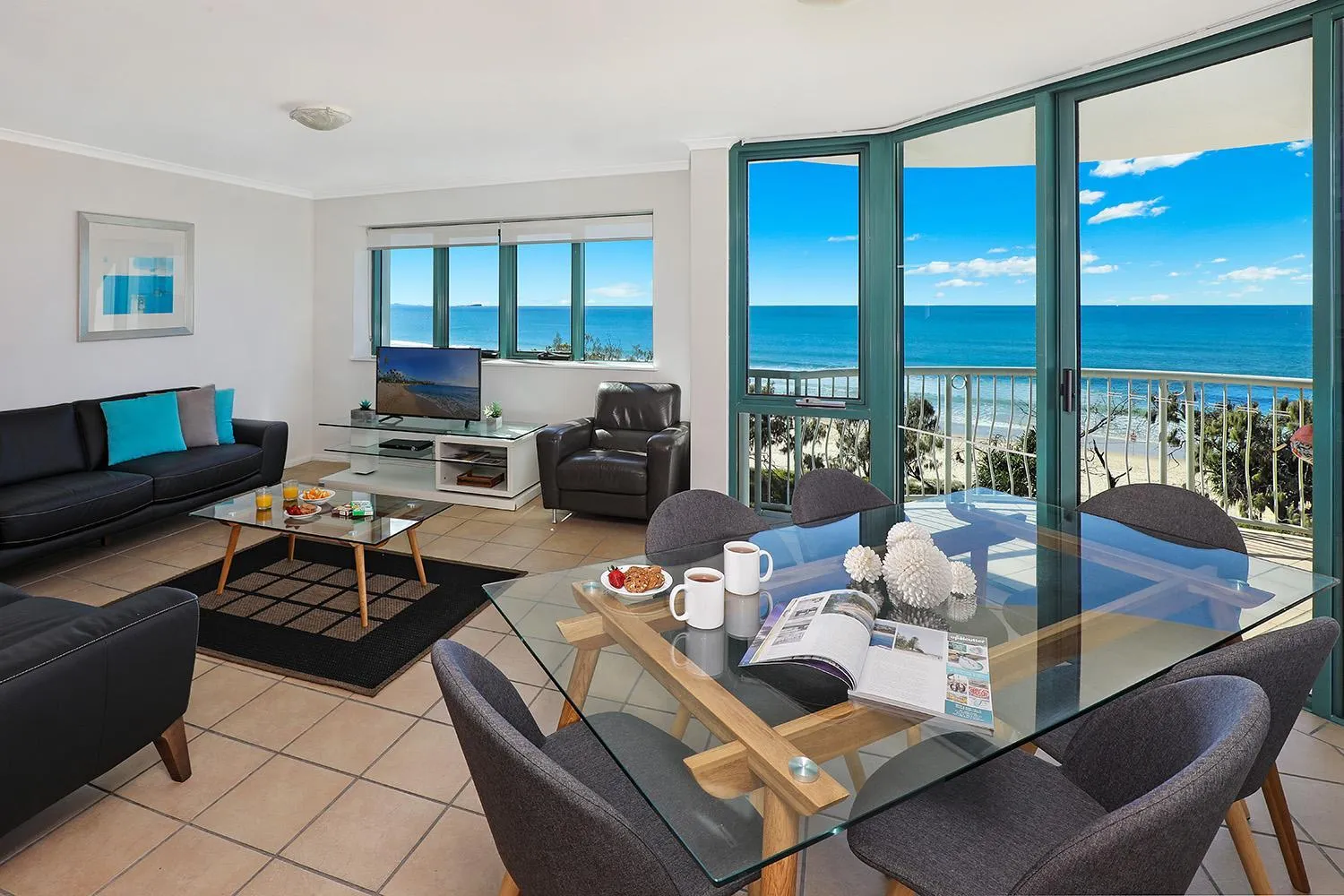 Seating area in Grand Palais Boolarong Beachside Apartments