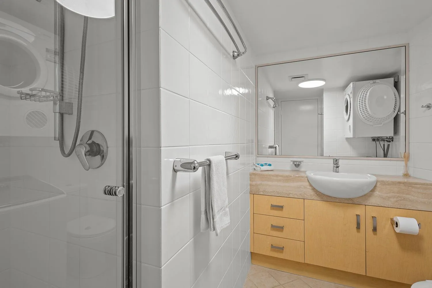 Grand Palais Boolarong Beachside Apartments