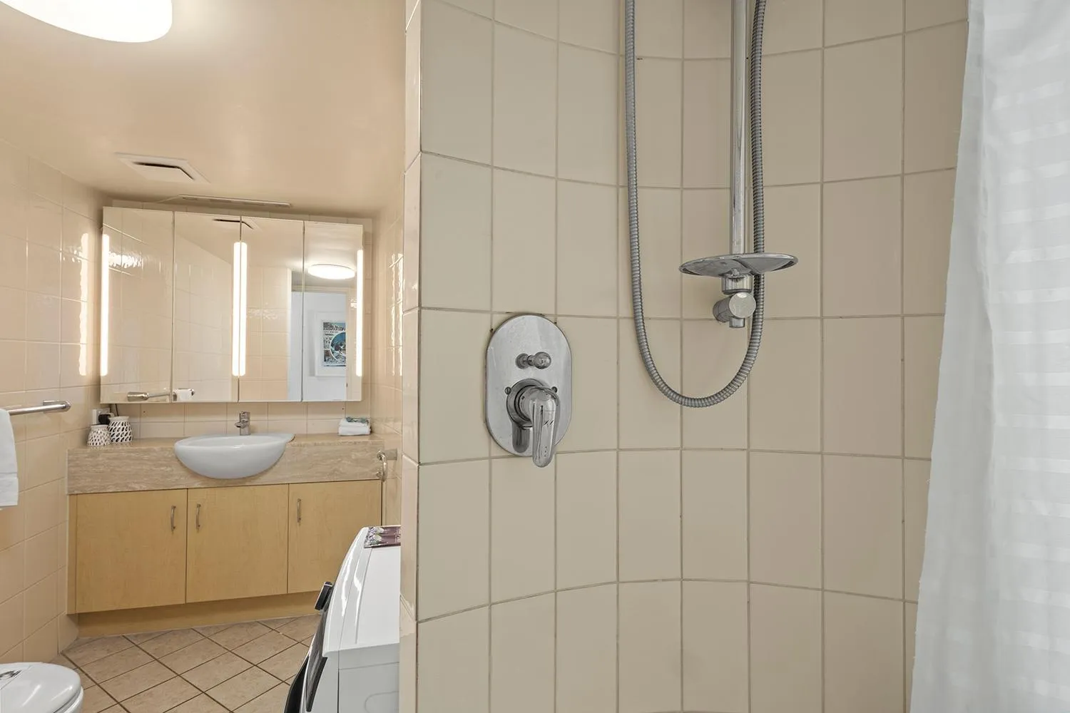 Grand Palais Boolarong Beachside Apartments