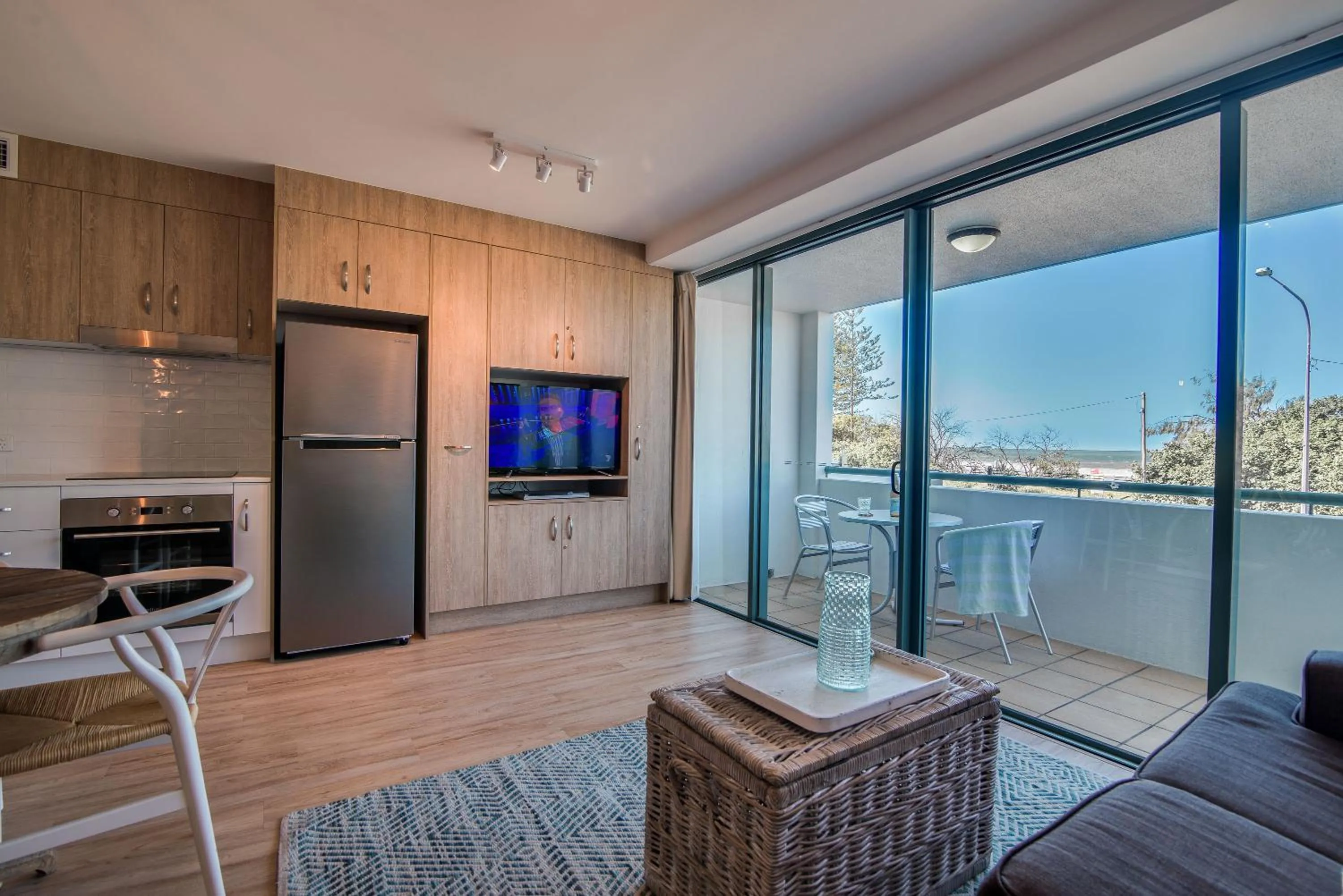 Seating area in Grand Palais Boolarong Beachside Apartments