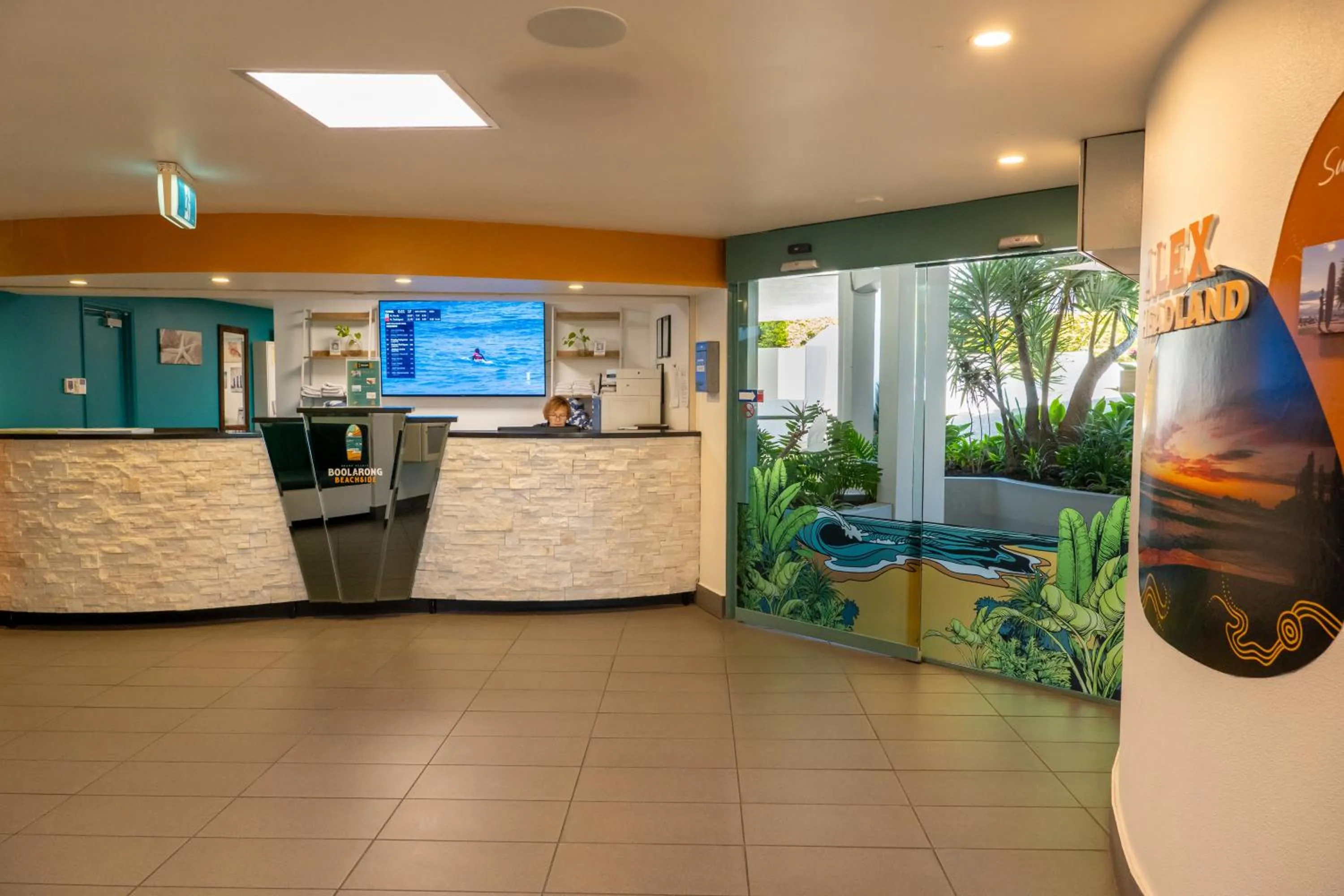 Grand Palais Boolarong Beachside Apartments