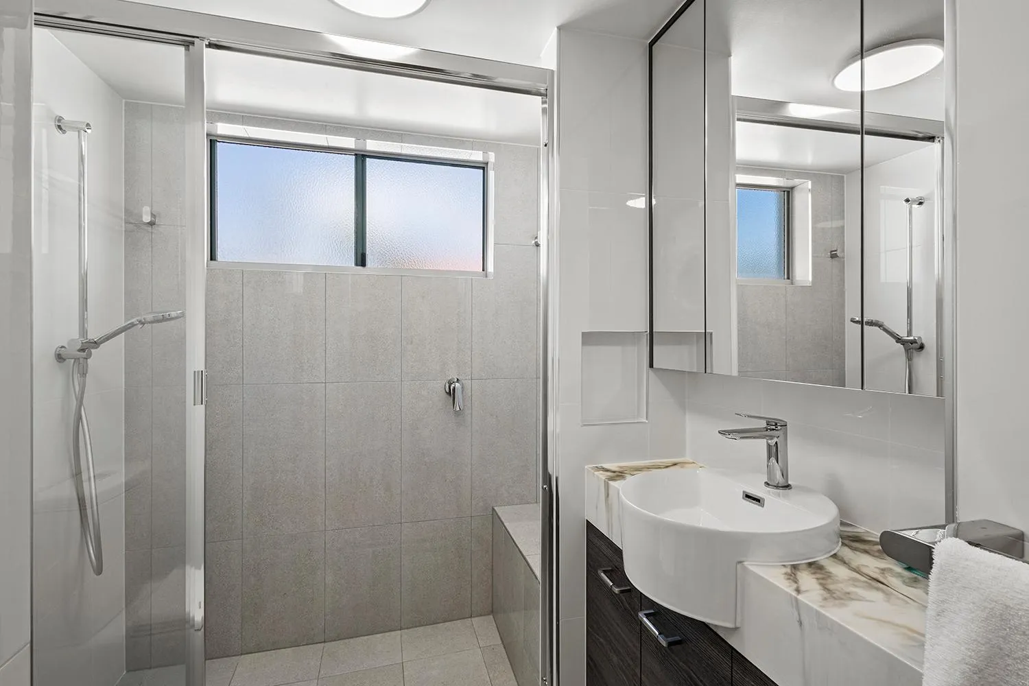 Grand Palais Boolarong Beachside Apartments