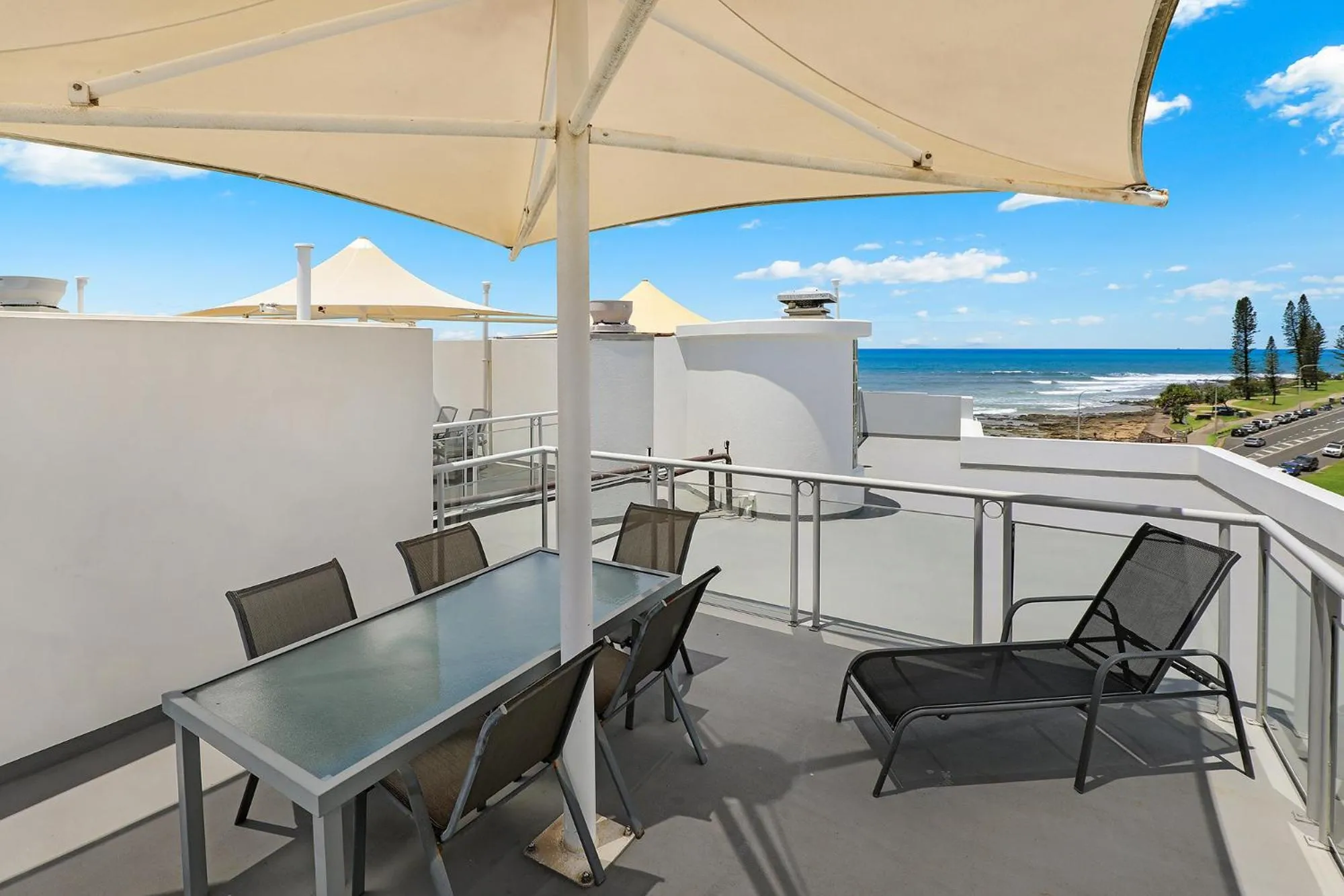 Balcony/Terrace in Grand Palais Boolarong Beachside Apartments