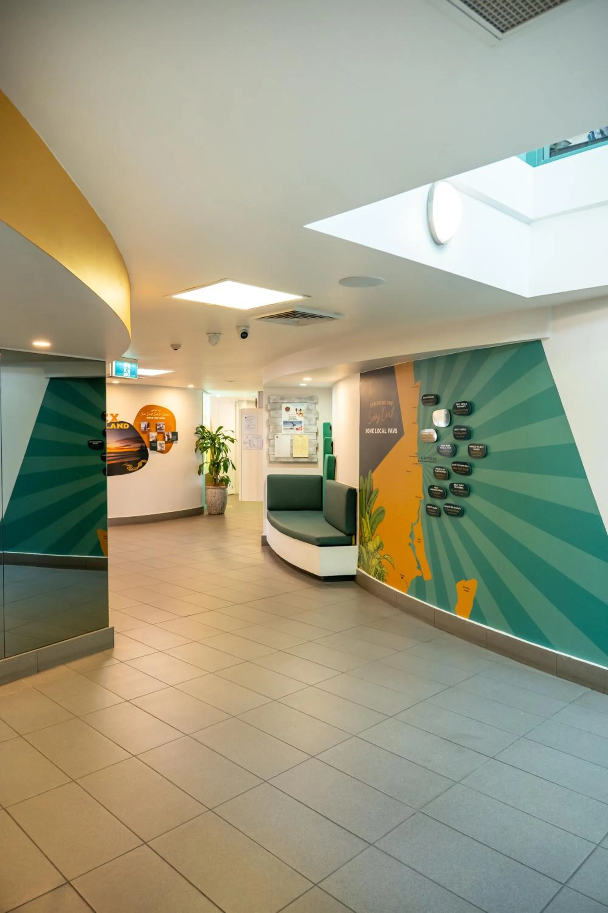 Grand Palais Boolarong Beachside Apartments