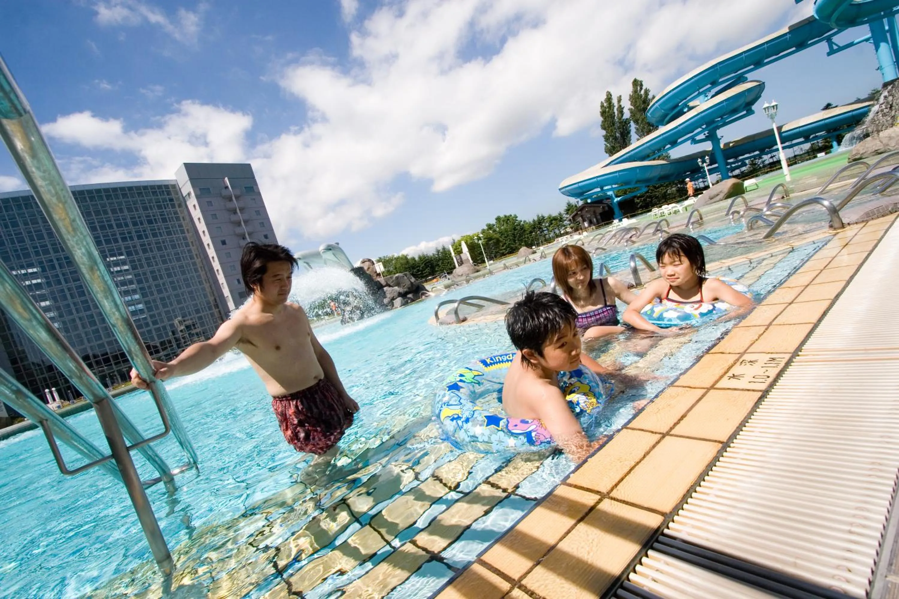 Swimming pool in Chateraise Gateaux Kingdom Sapporo