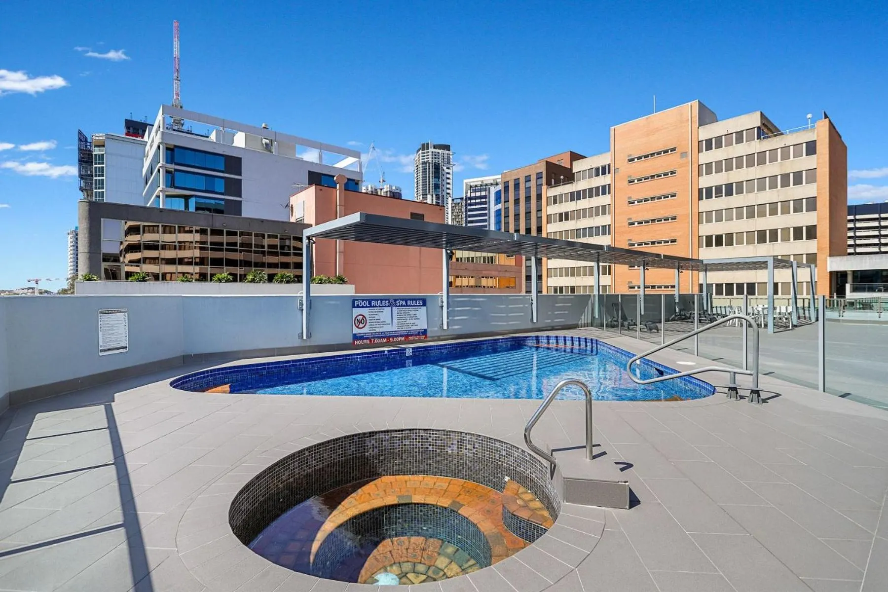 Hot Tub in The Astor Apartments