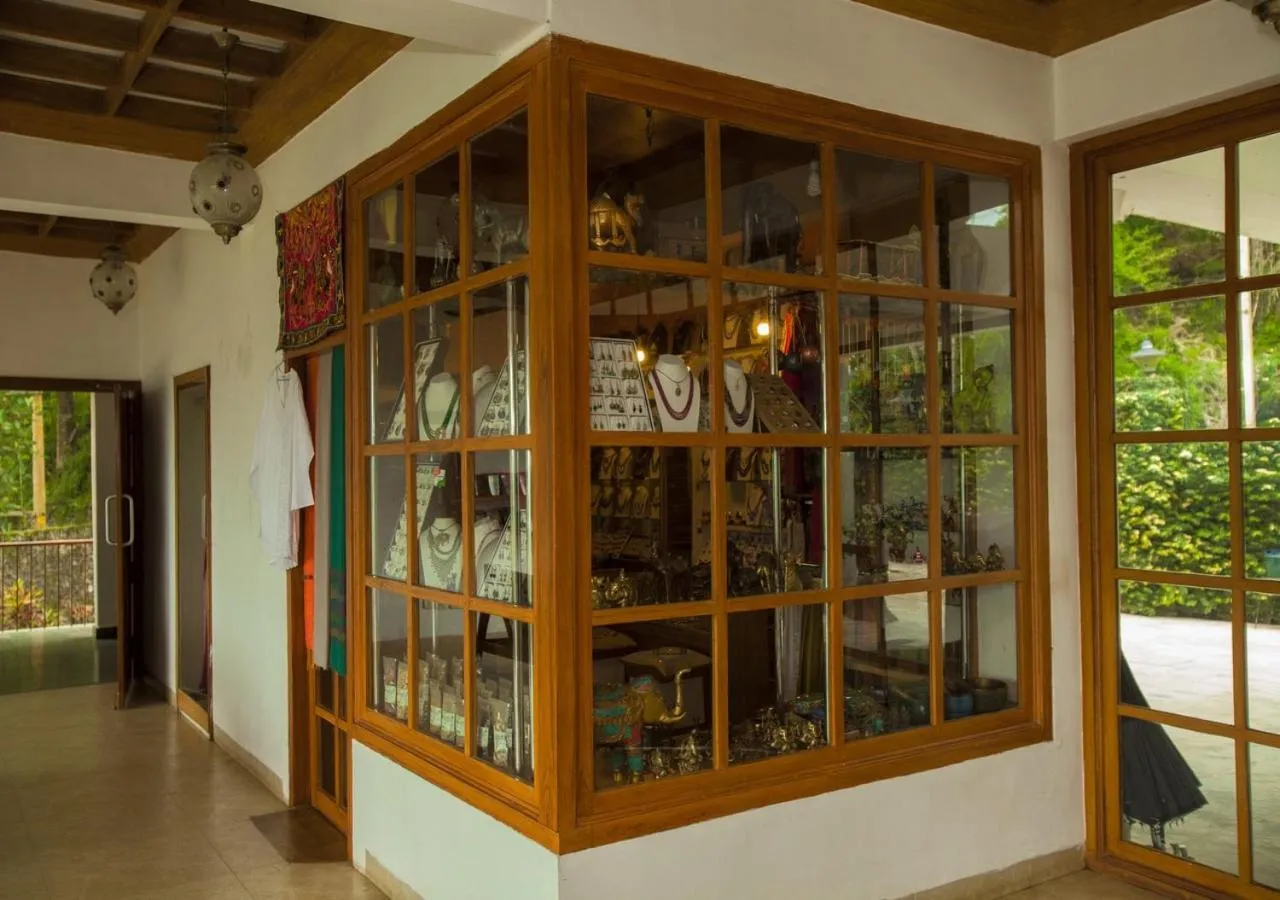 On-site shops in Oxygen Resorts Thekkady