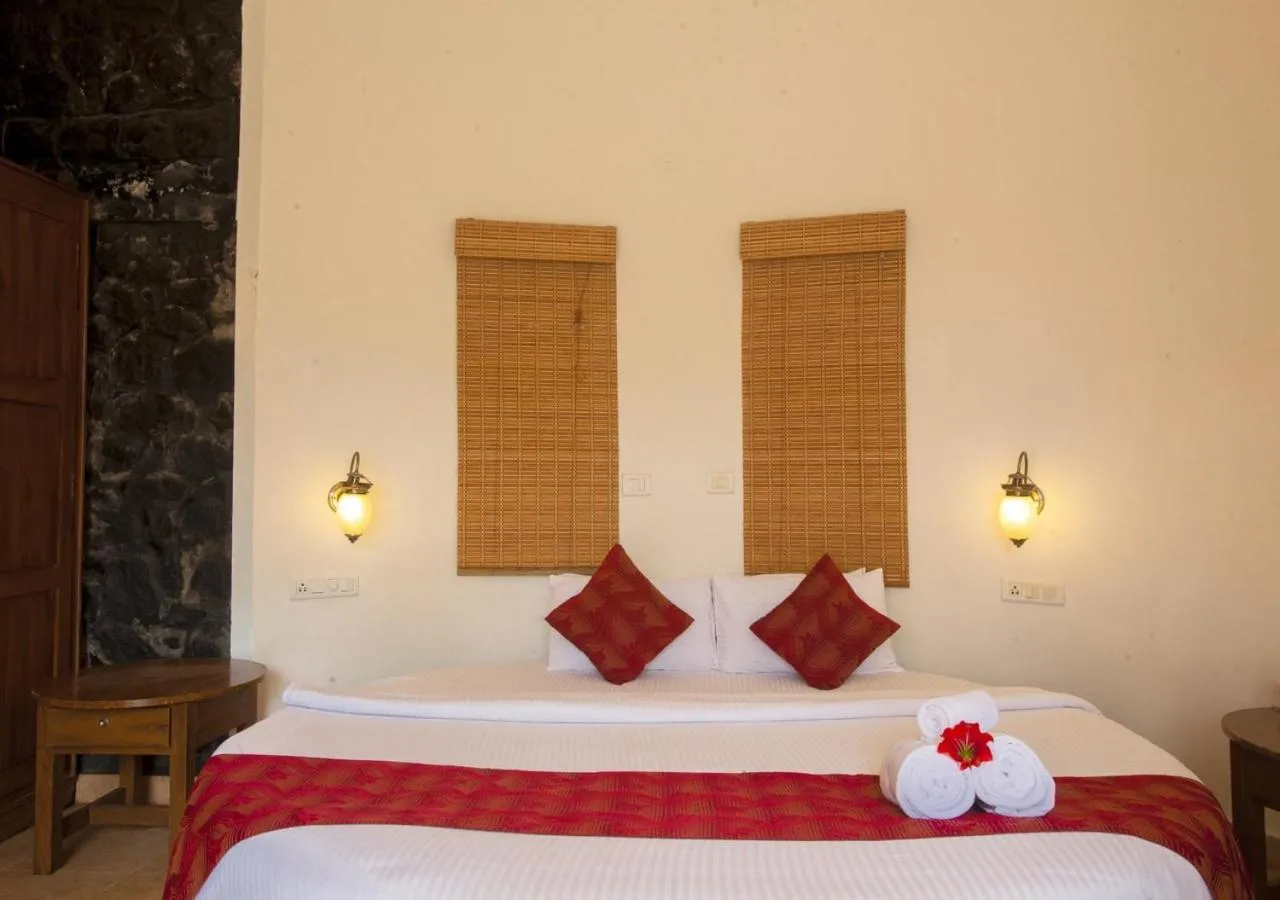 Bedroom, Bed in Oxygen Resorts Thekkady