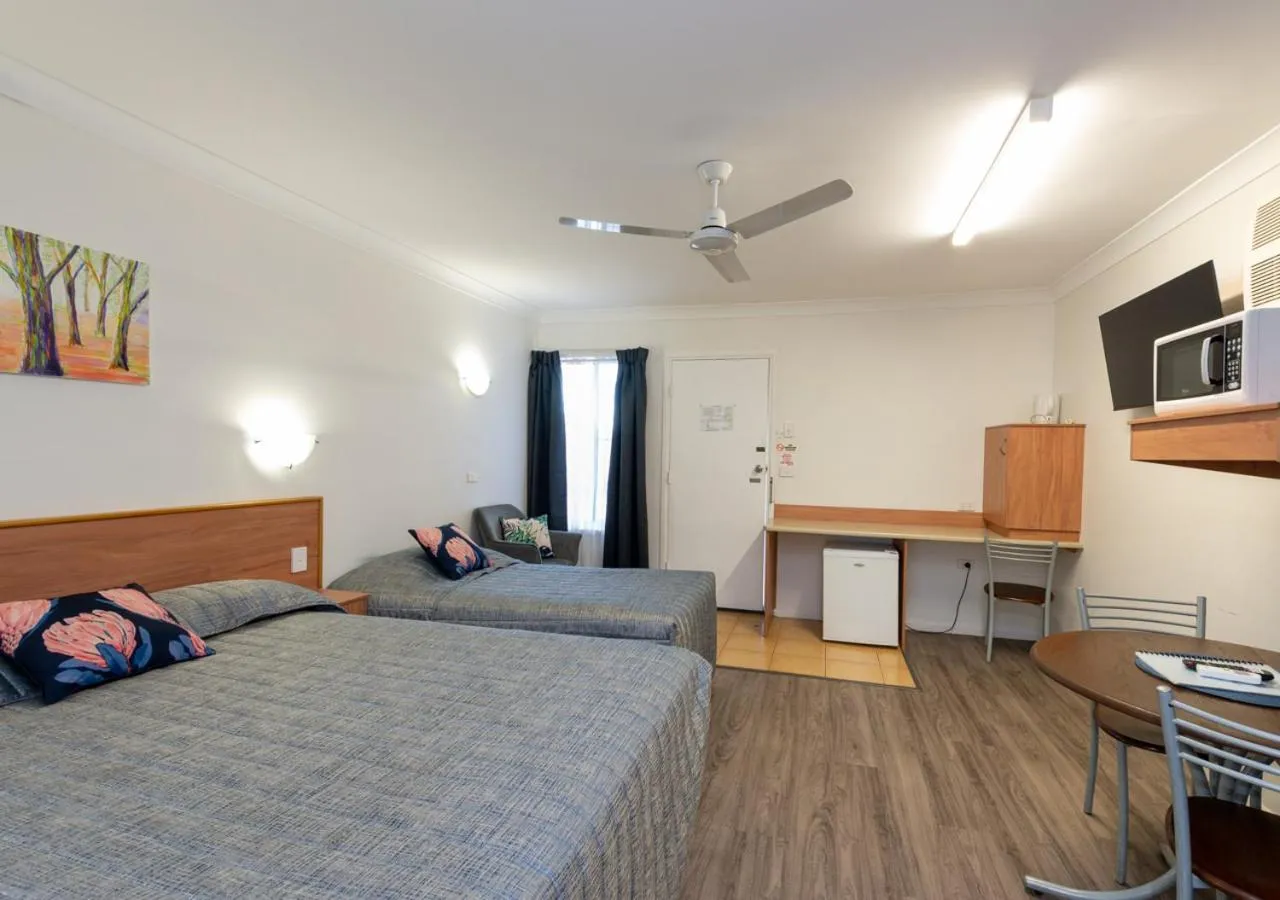 Bedroom, Bed in Riviera on Ruthven