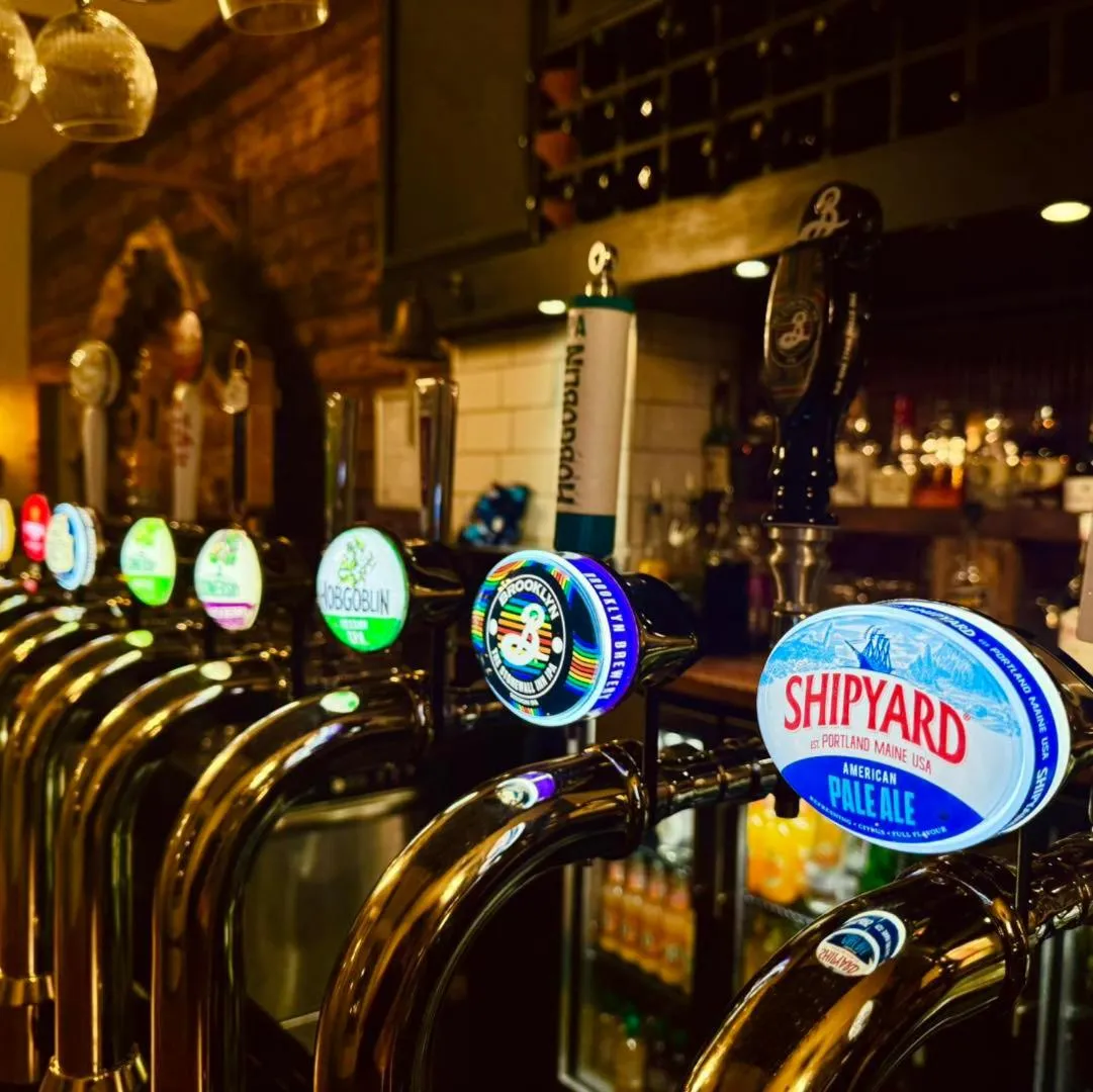 Restaurant/places to eat in The Swan Taphouse