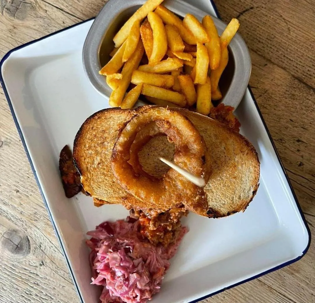 Restaurant/places to eat in The Swan Taphouse