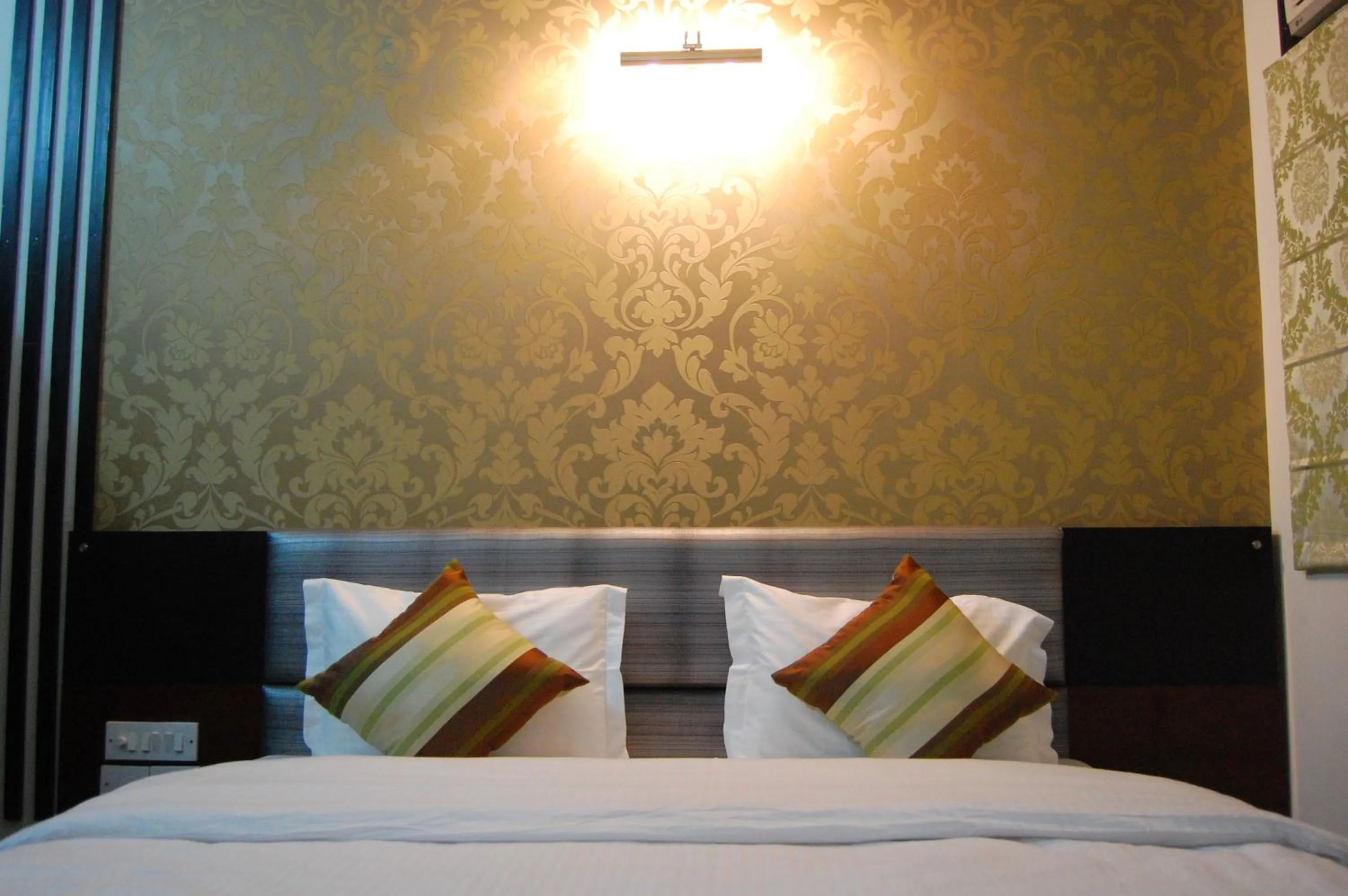 Bed in Hotel Delhi Aerocity