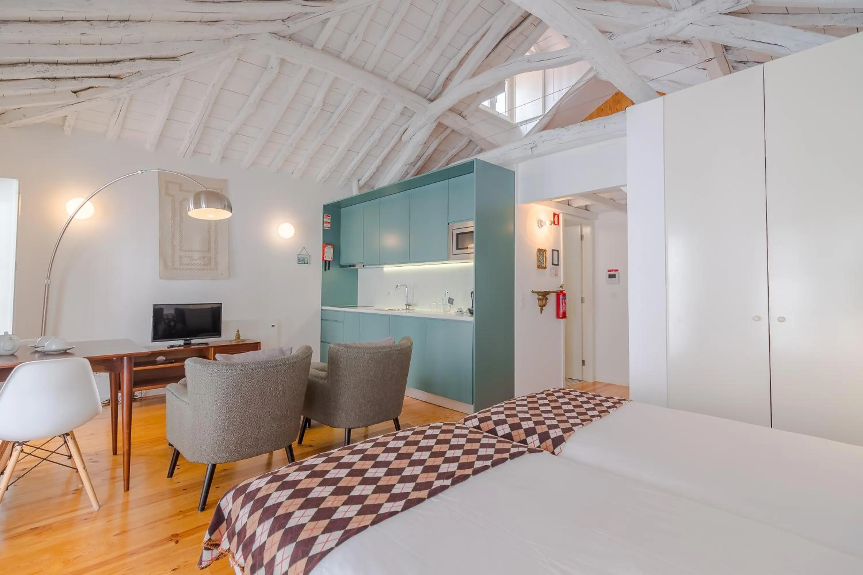 Bed in YOUROPO - The Tower