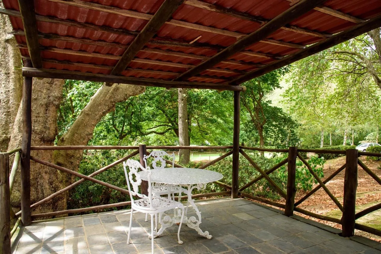 Patio in Kings Lodge Hotel