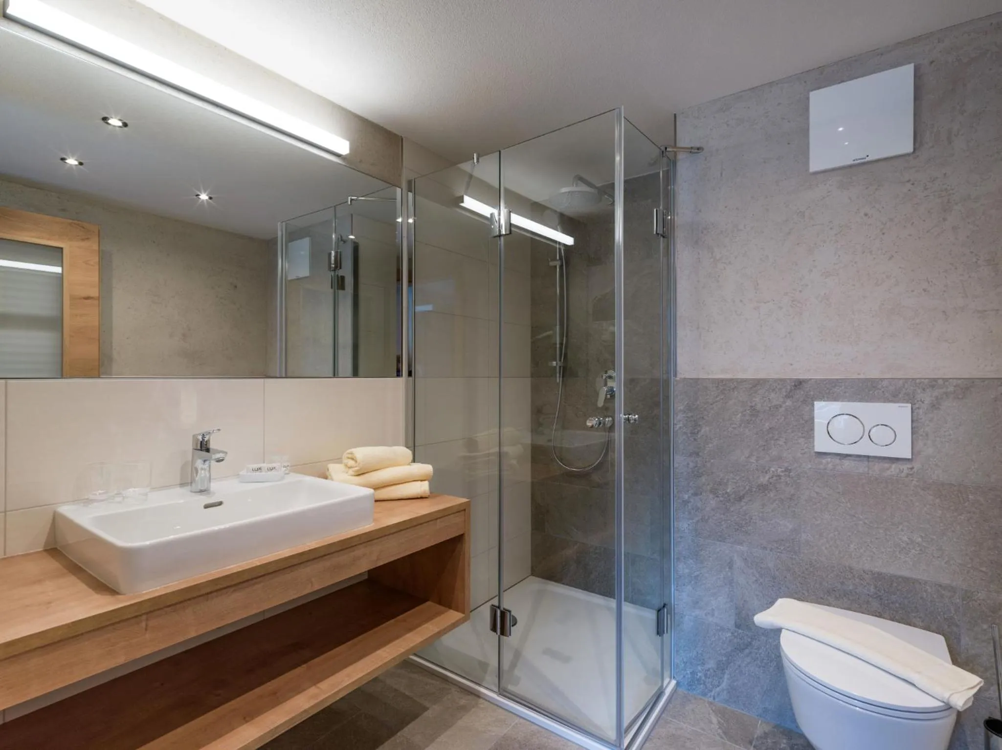 Shower in Apartments Rosenhof