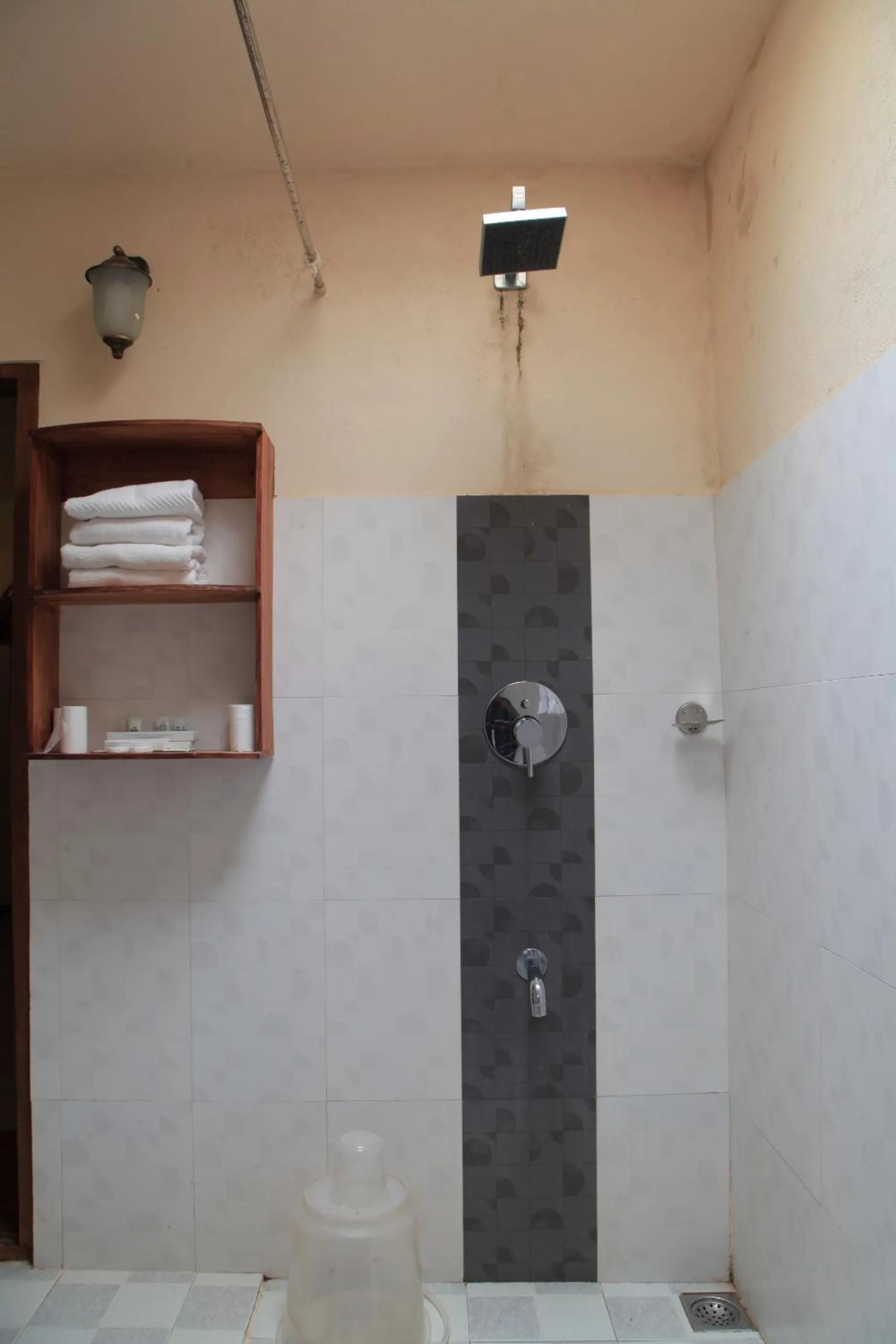 Shower in Cherai Beach Resorts