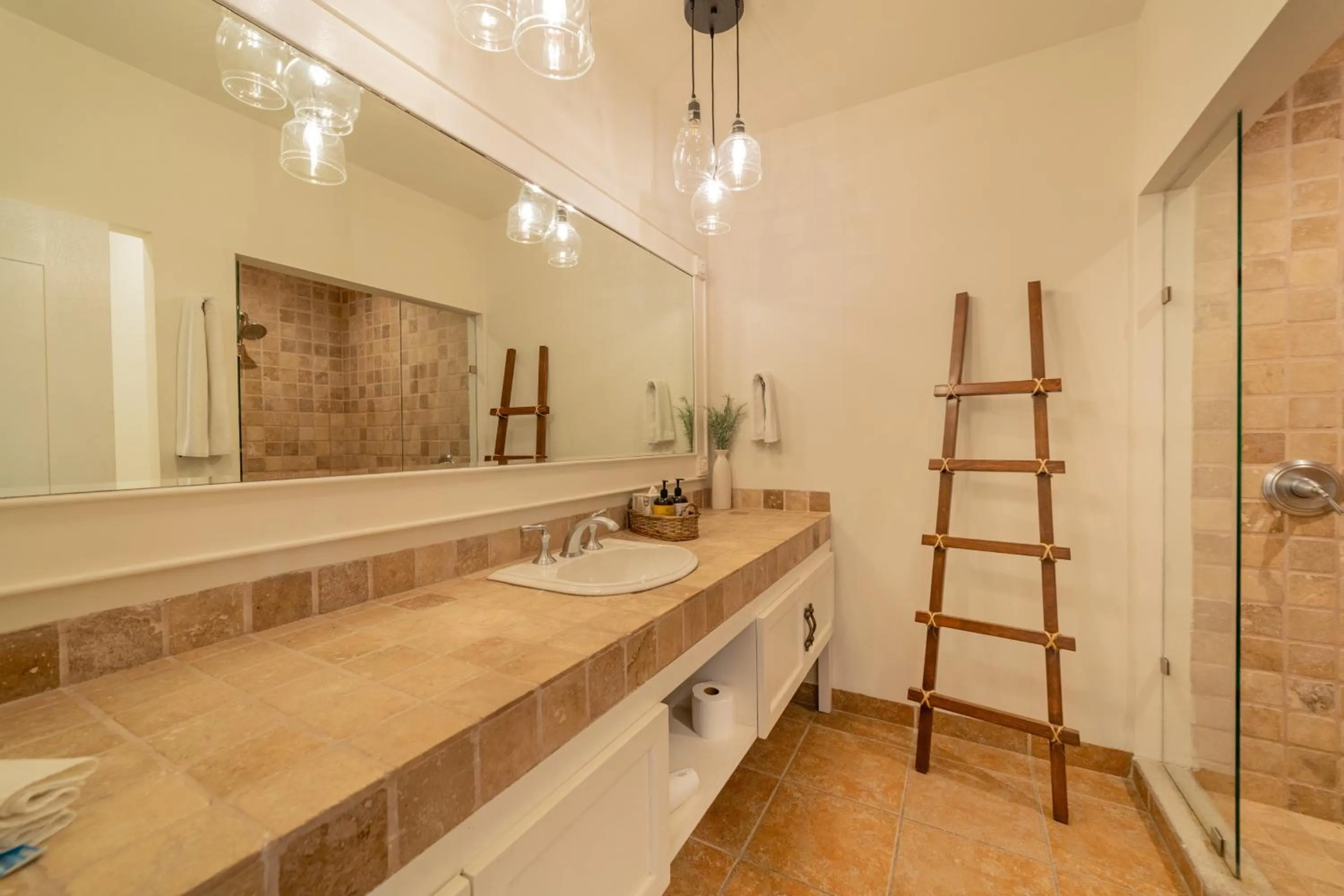 Puerta Cortés Residences by Lumina