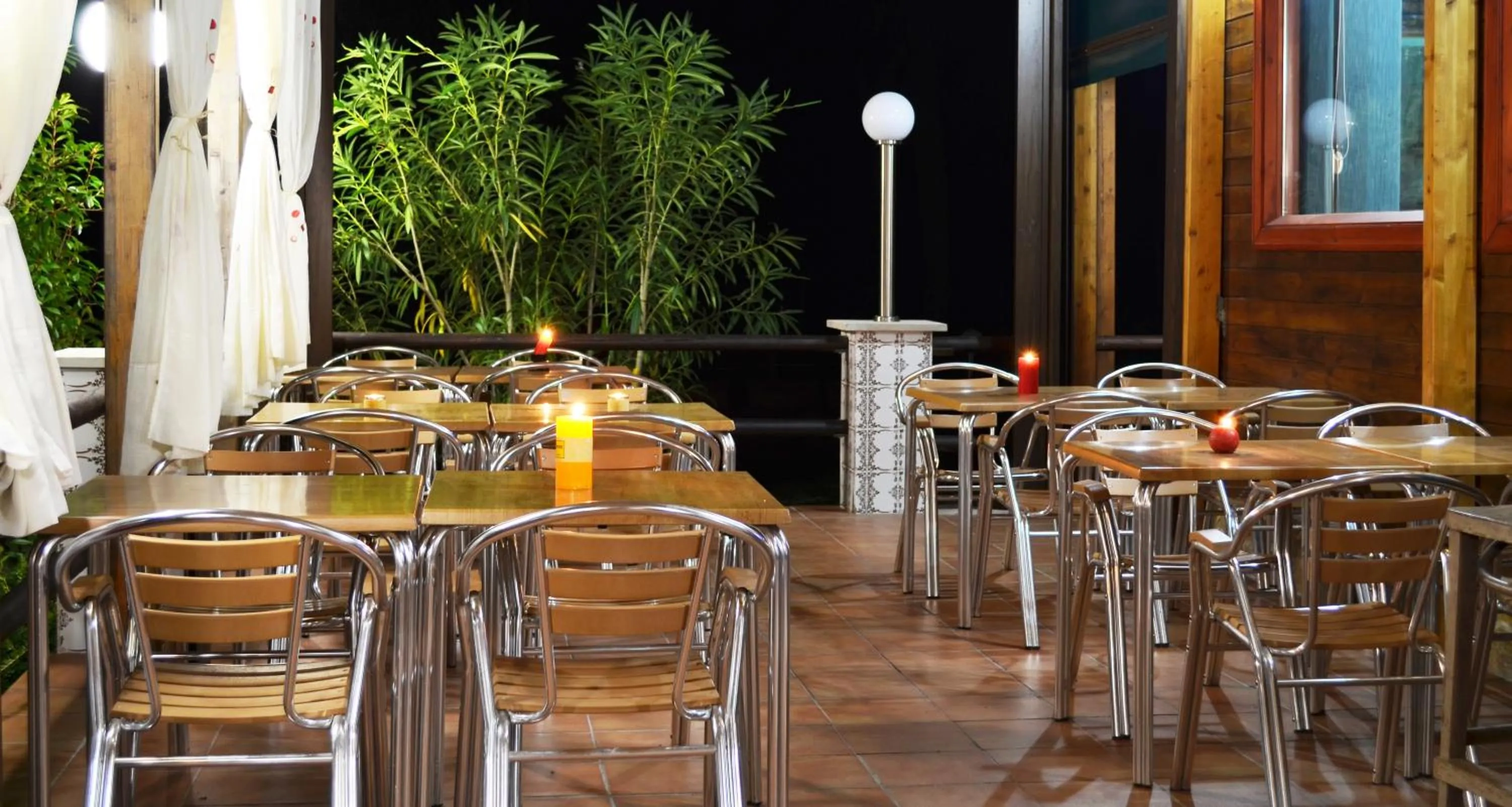 Area and facilities in Apartamentos Paraje San Gines