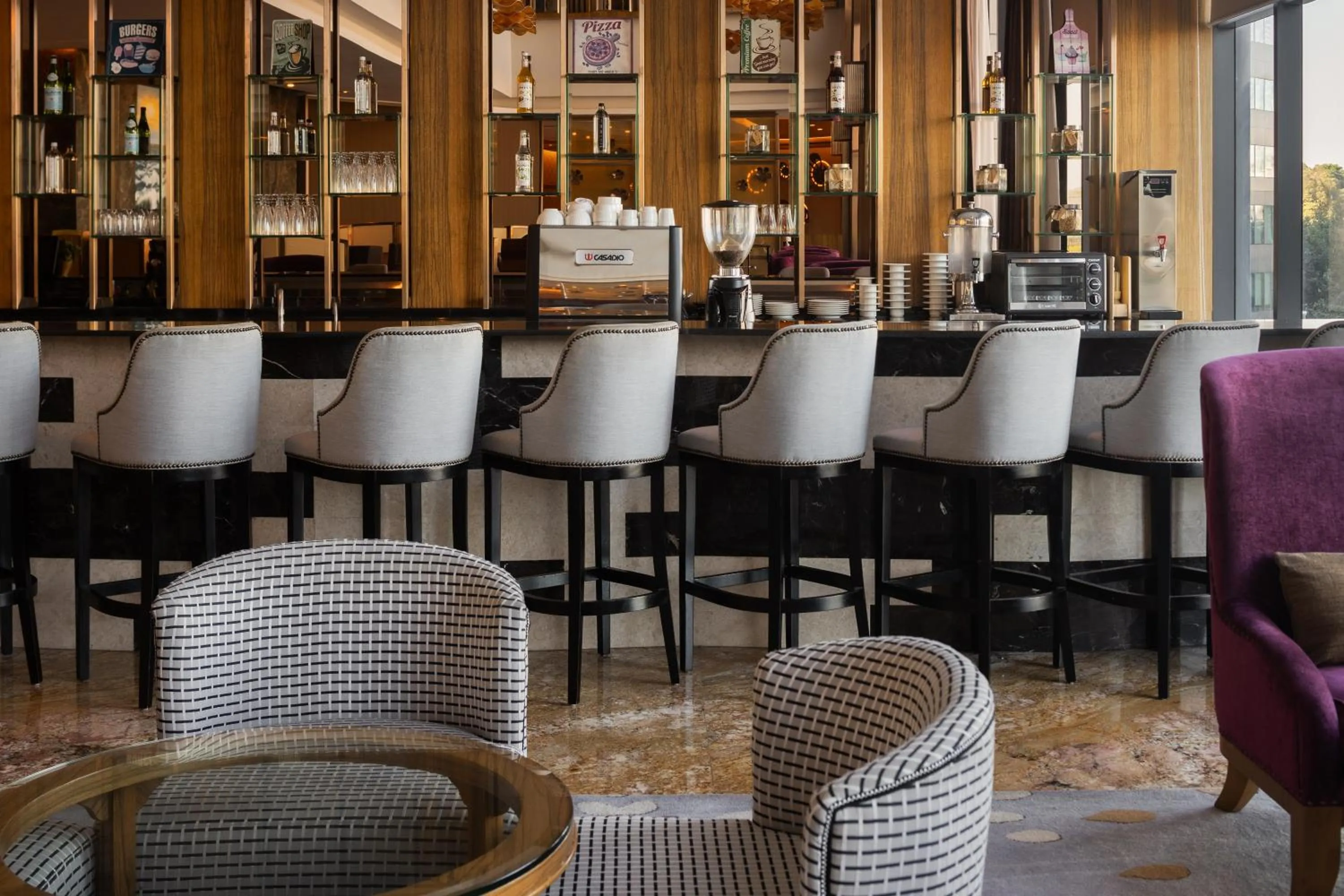 Restaurant/places to eat in Zenith Hotel Putrajaya