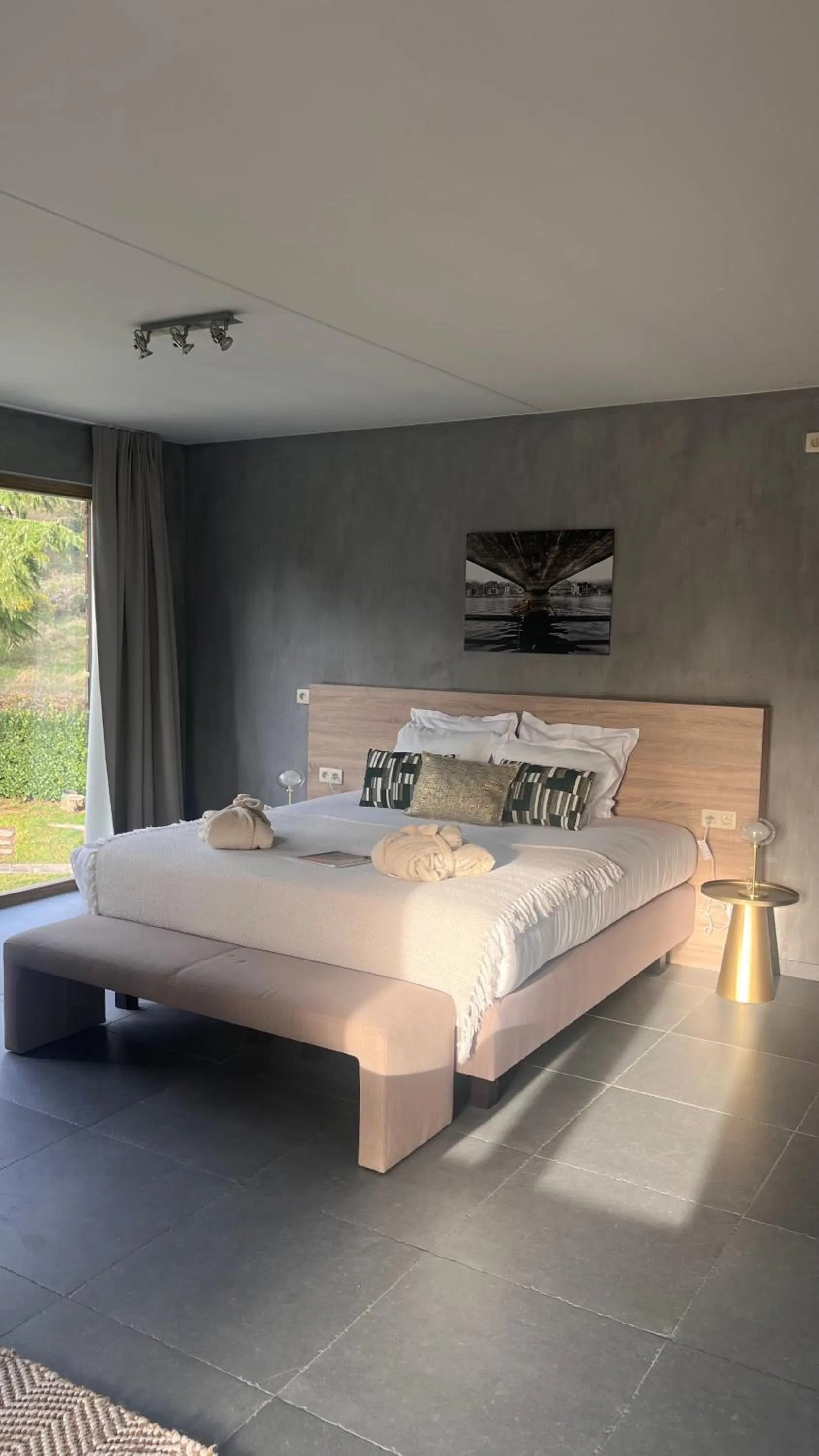 Bed in La Merveilleuse by Infiniti hôtel