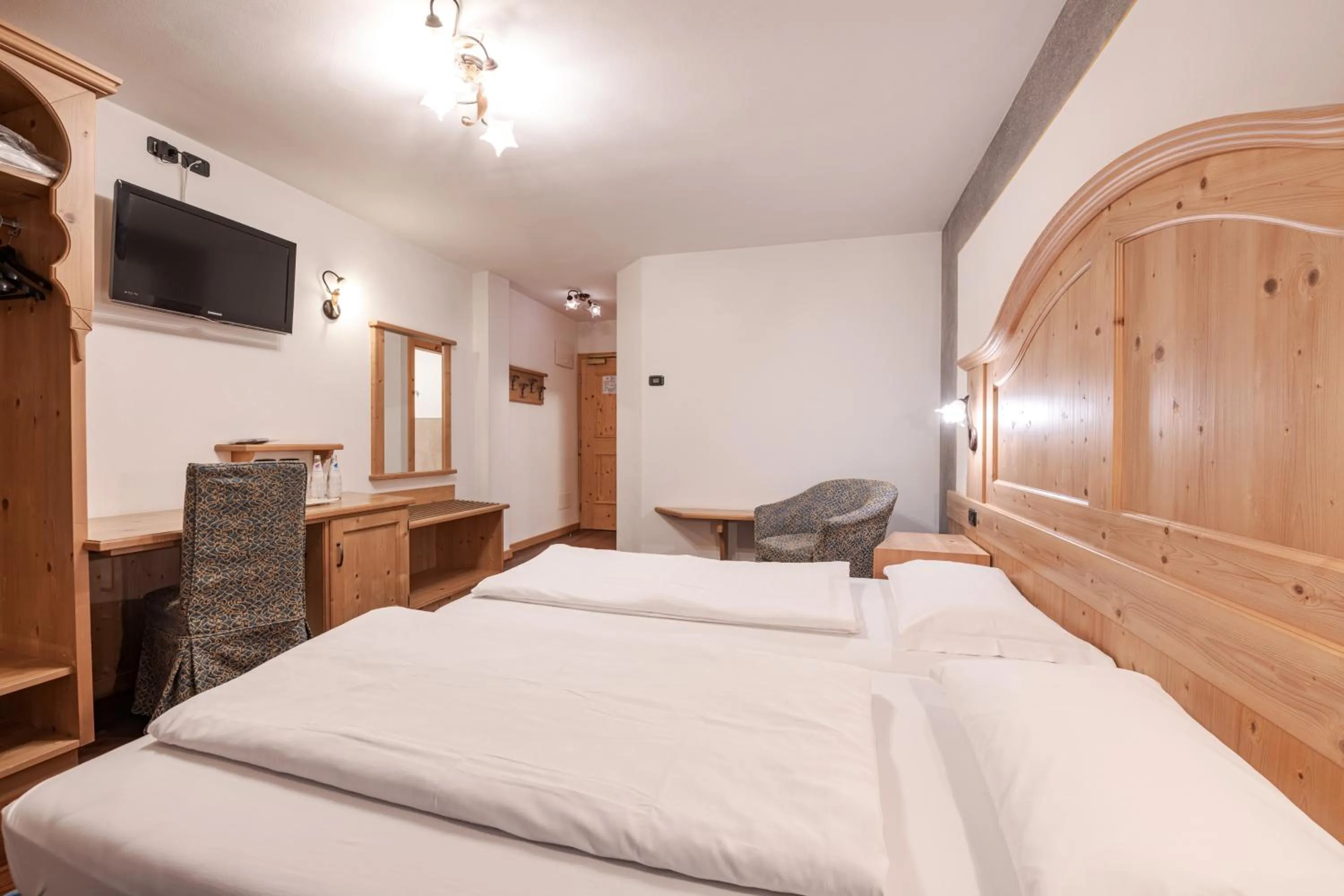 Photo of the whole room, Bed in Hotel Foresta