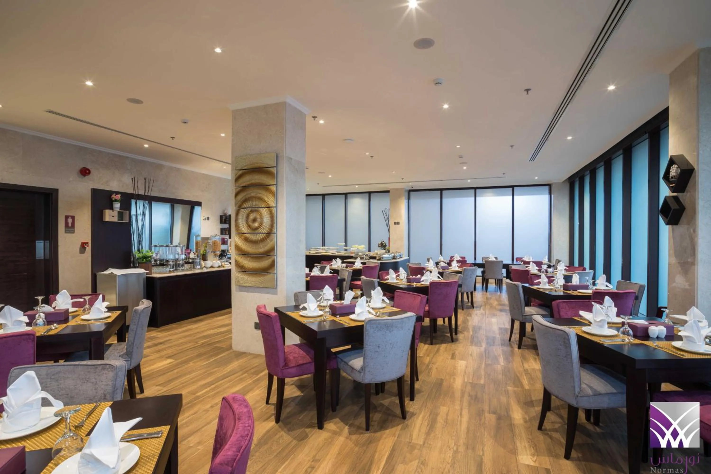 Restaurant/places to eat in Normas Hotel