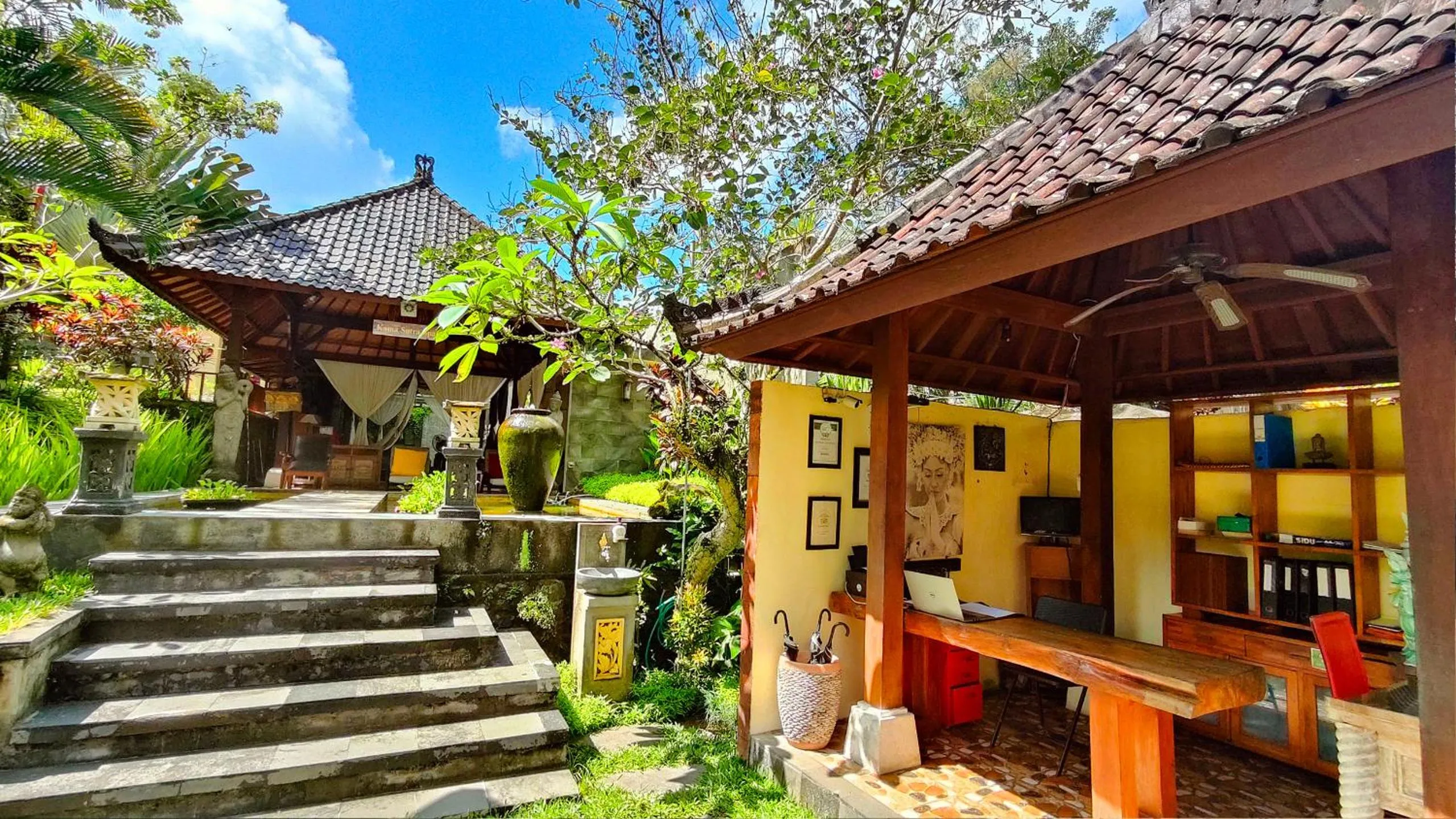 Lobby or reception in Villa Nirvana