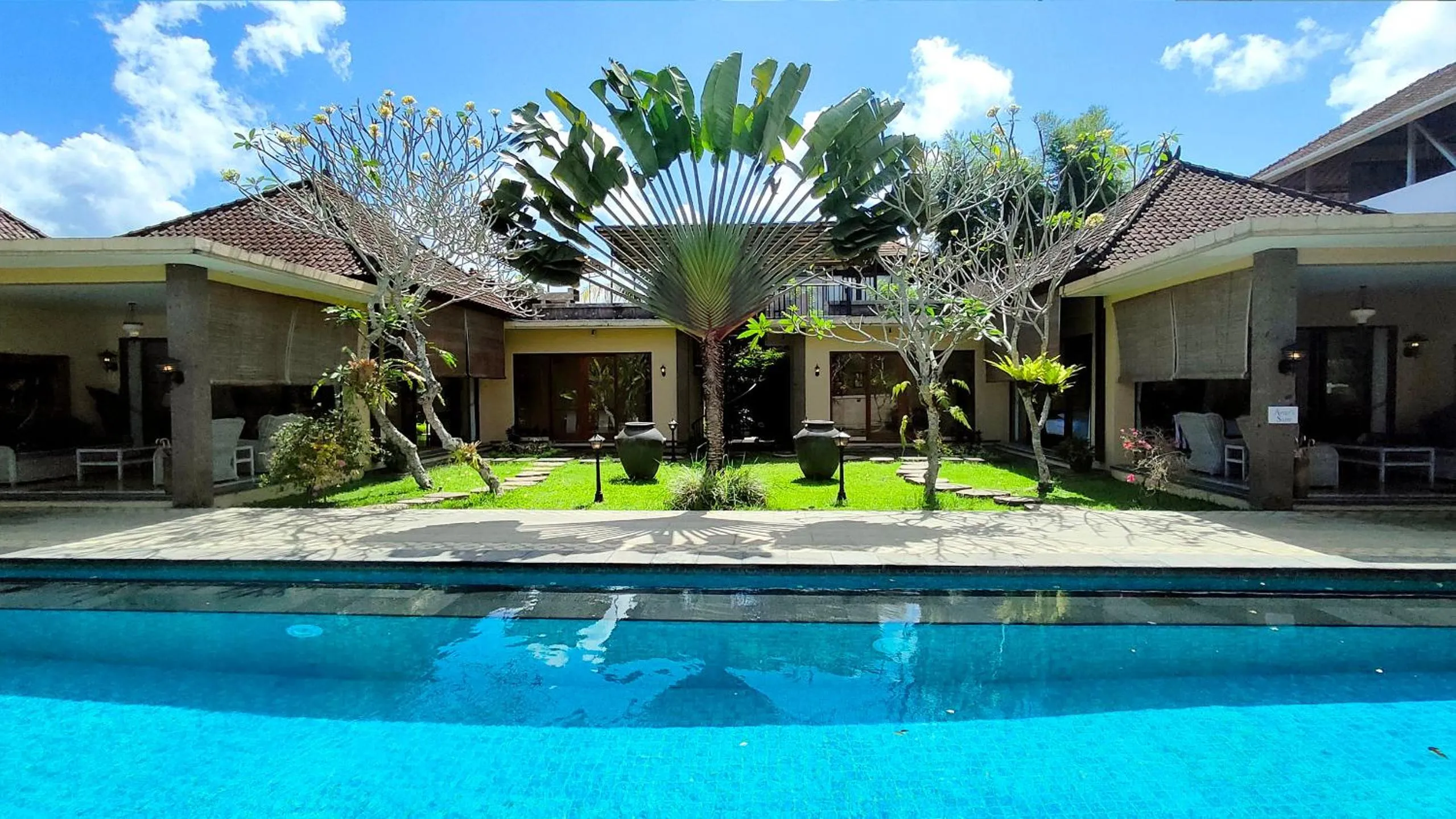 Property building in Villa Nirvana