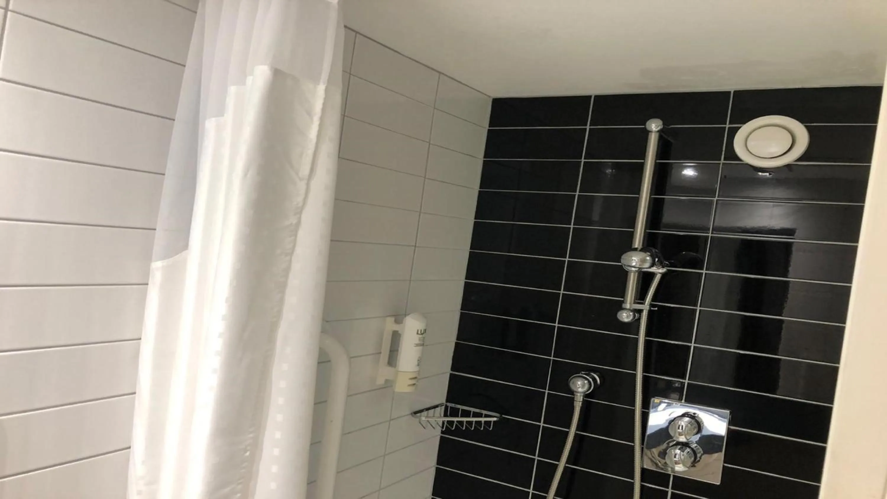 Bathroom in Holiday Inn Express Glenrothes by IHG