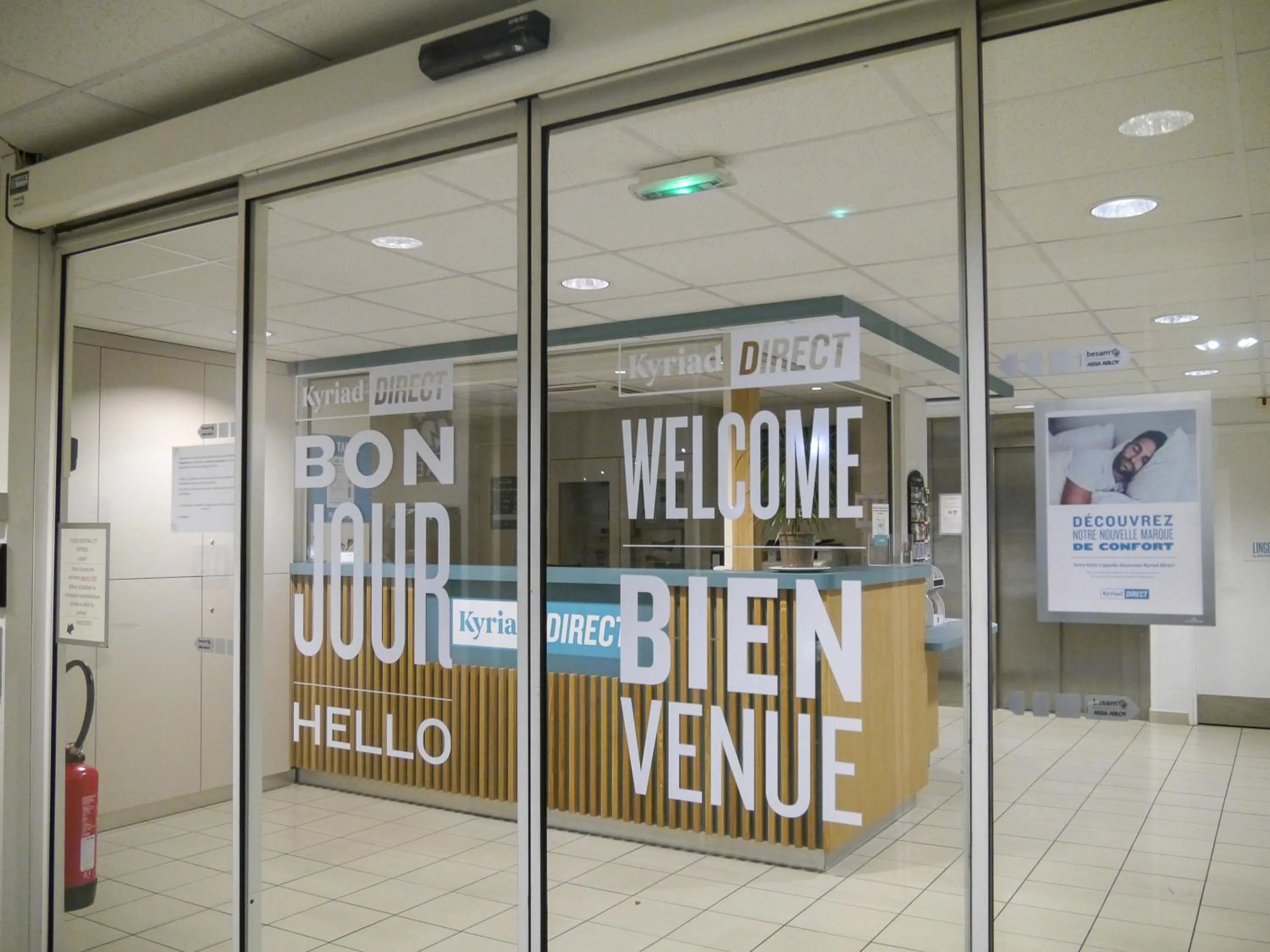 Facade/entrance in Kyriad Direct Mont De Marsan - St Avit