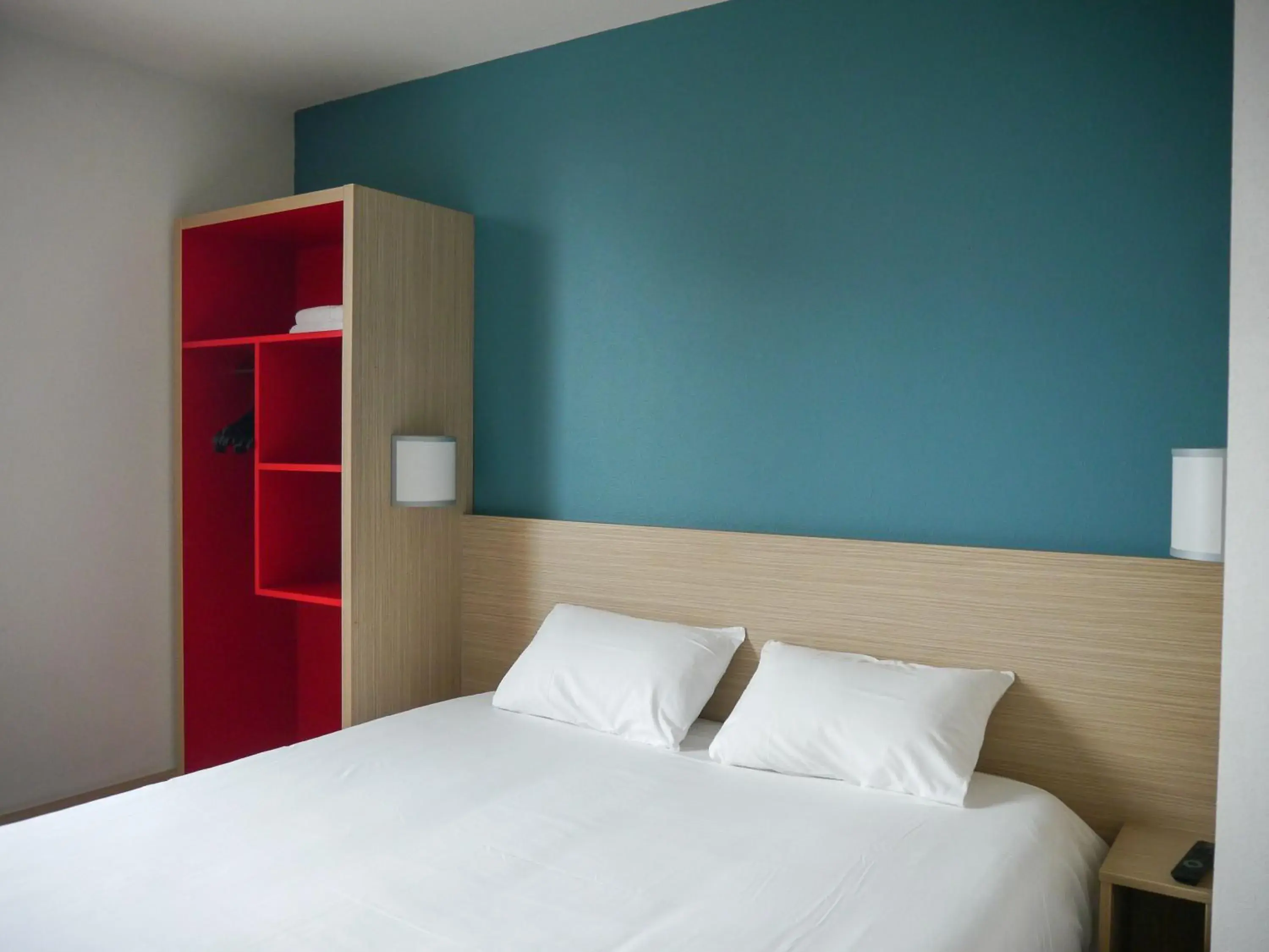 Double Room in Kyriad Direct Mont De Marsan - St Avit Double Room in Kyriad Direct Mont De Marsan - St Avit