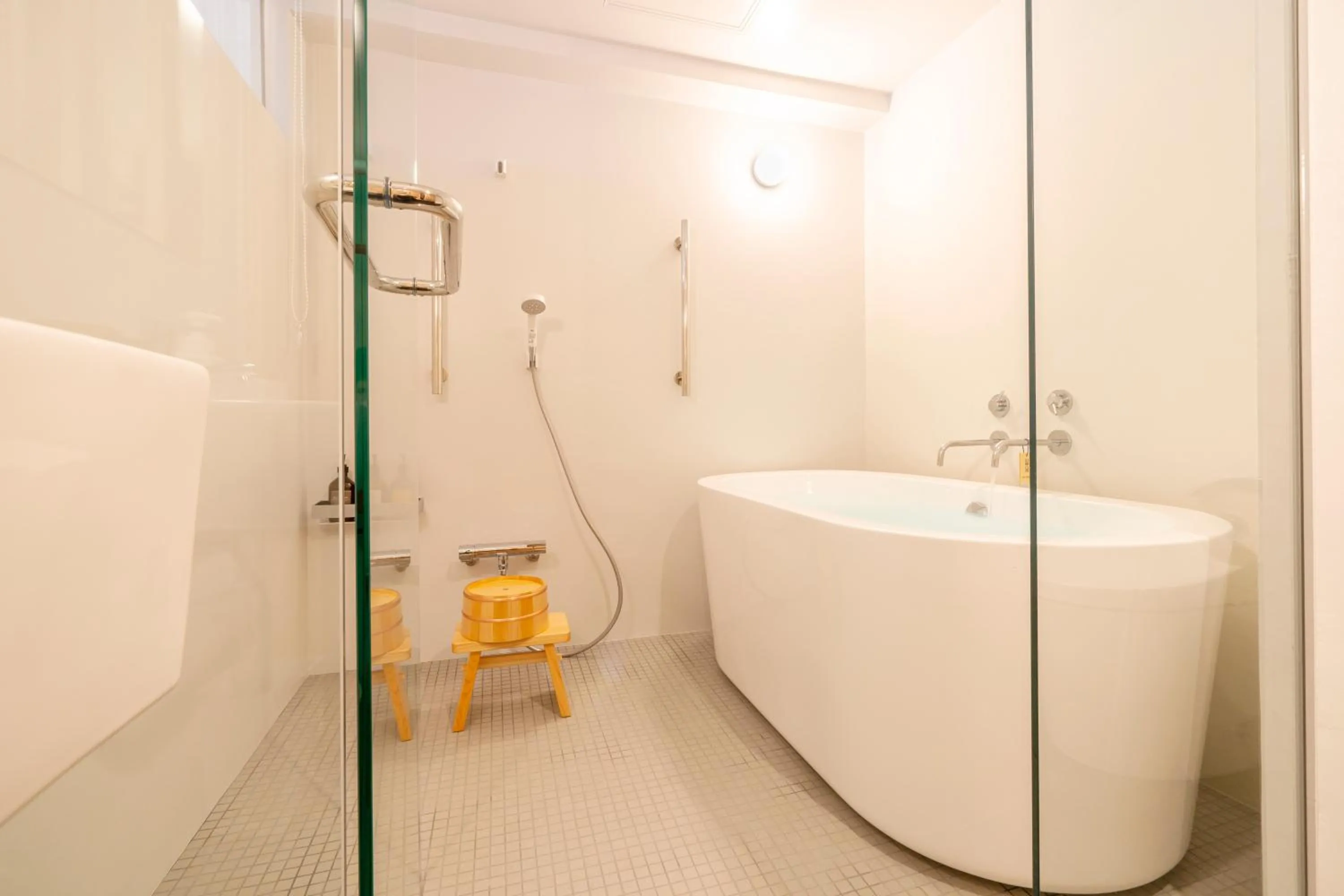 Shower in Kameya Hotel