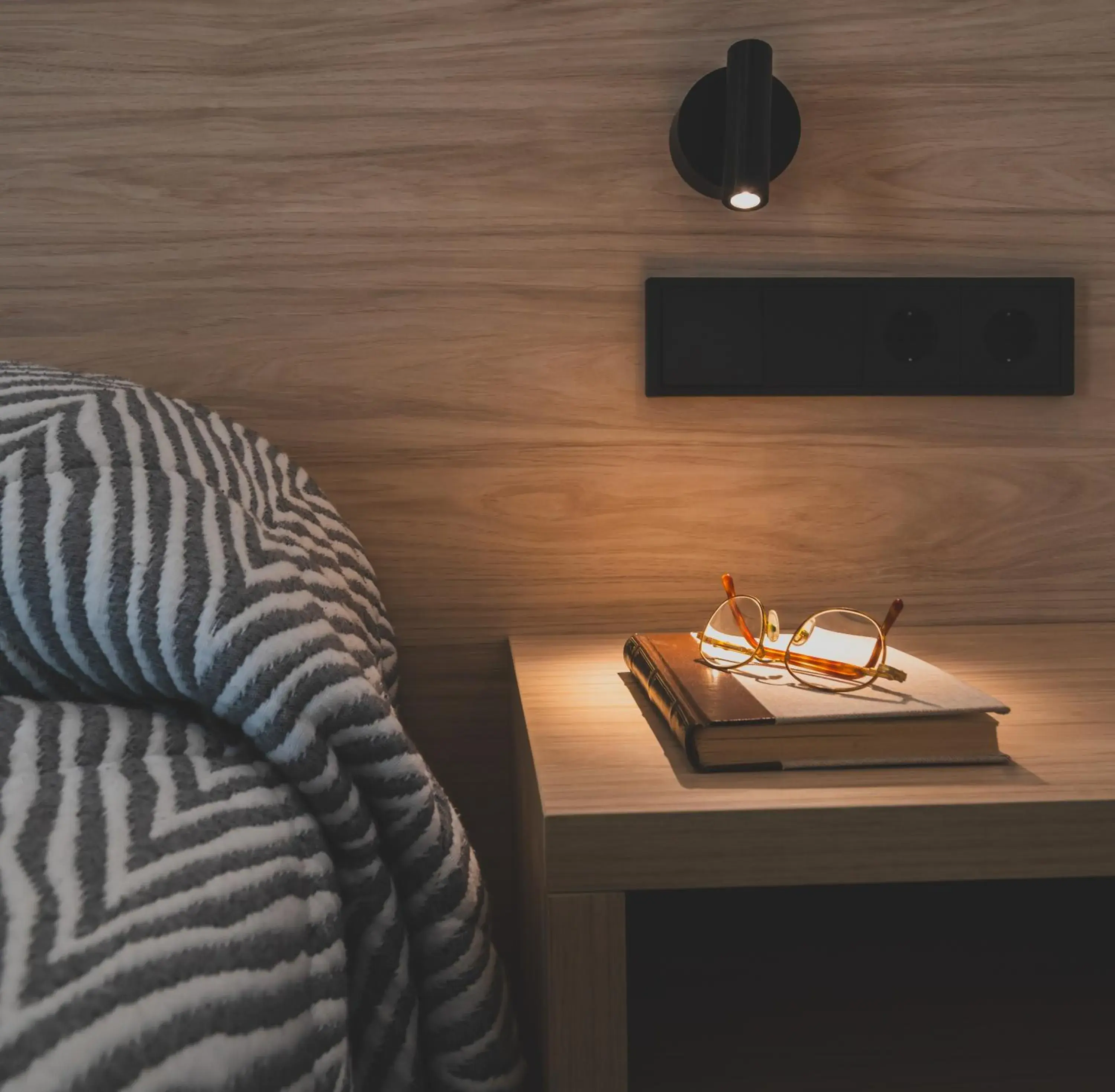 Double or Twin Room in Hotel Jardí Apartaments Double or Twin Room in Hotel Jardí Apartaments