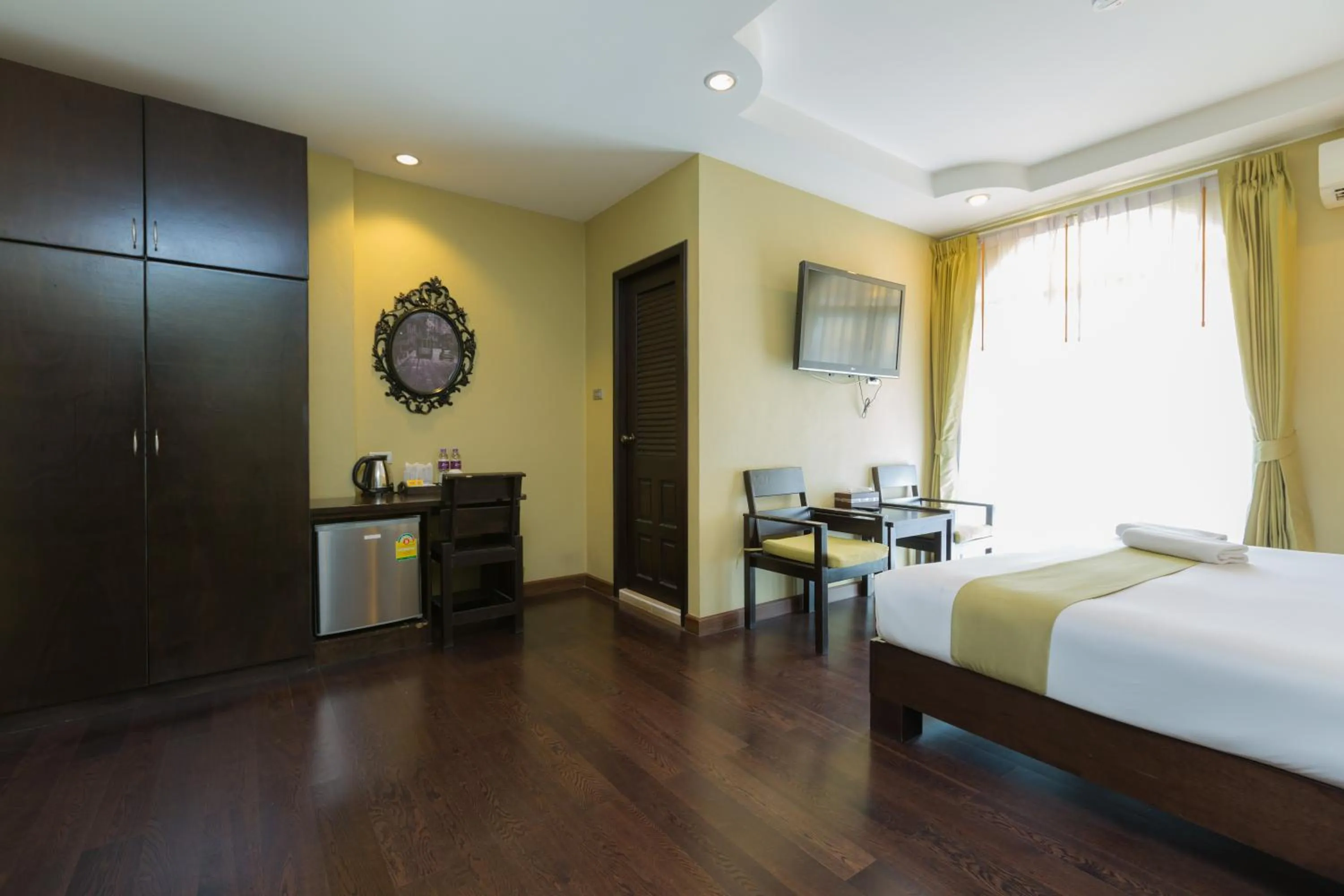 Photo of the whole room, Bed in Zing Resort & Spa