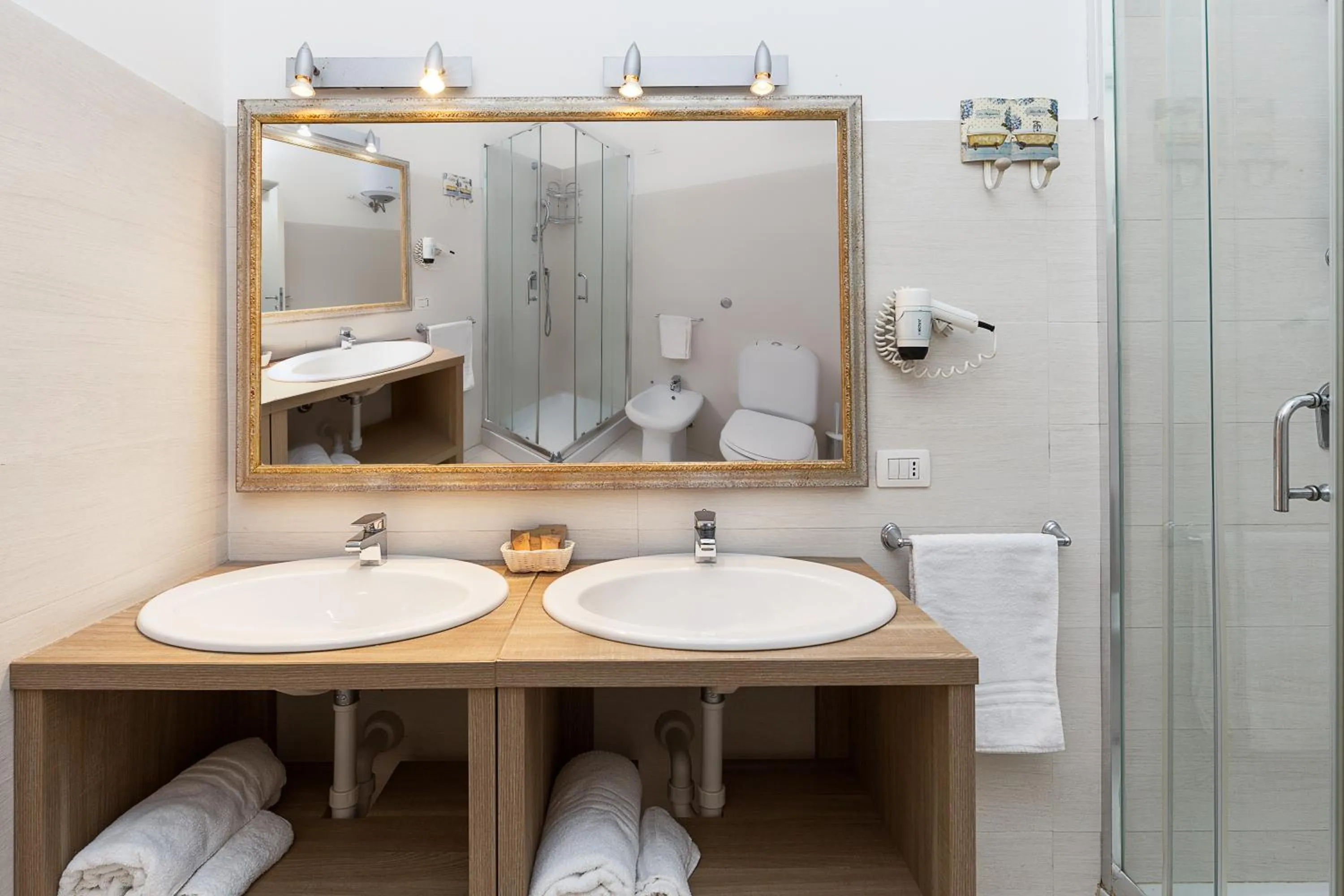 Shower in Le Residenze del Centro