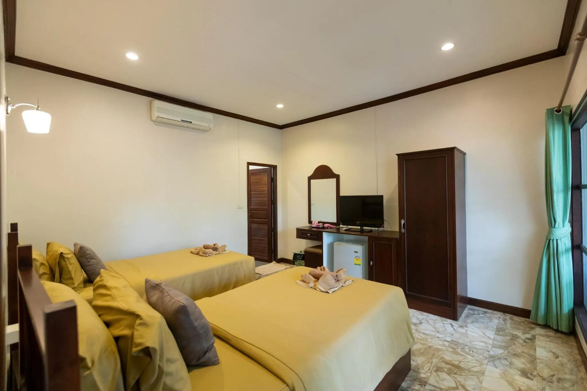 Bedroom, Bed in Diamond Hill Resort