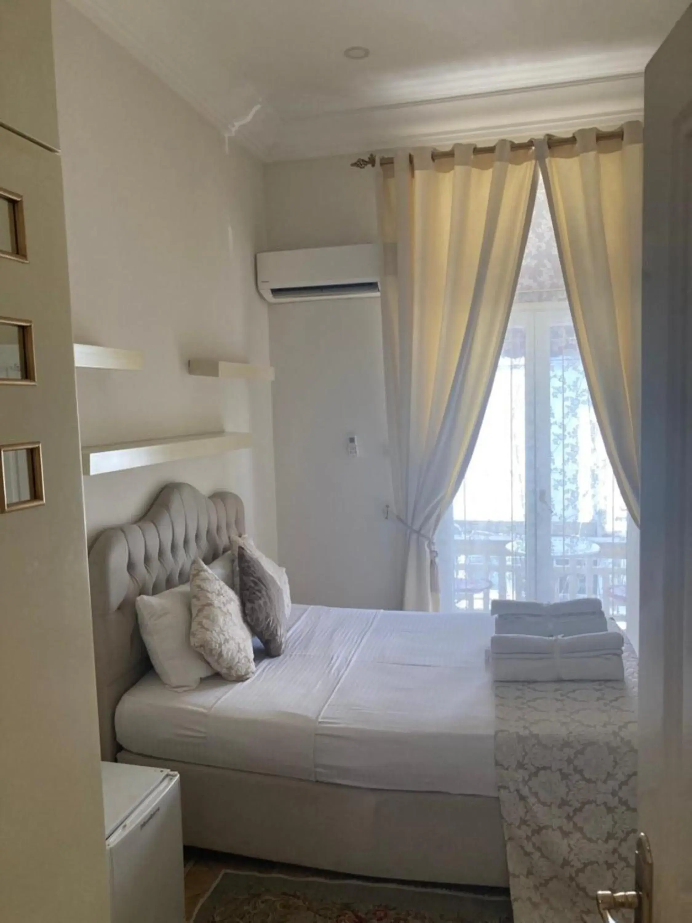 Queen Room with Balcony in Lord's Residence Boutique Hotel Queen Room with Balcony in Lord's Residence Boutique Hotel