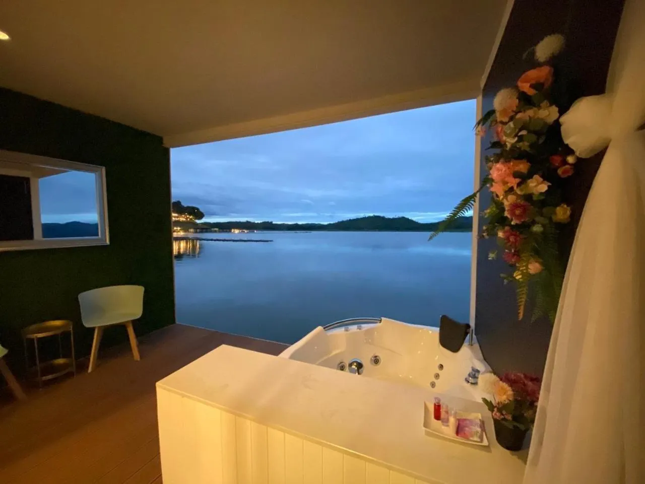 Raya Buri Resort Kanchanaburi